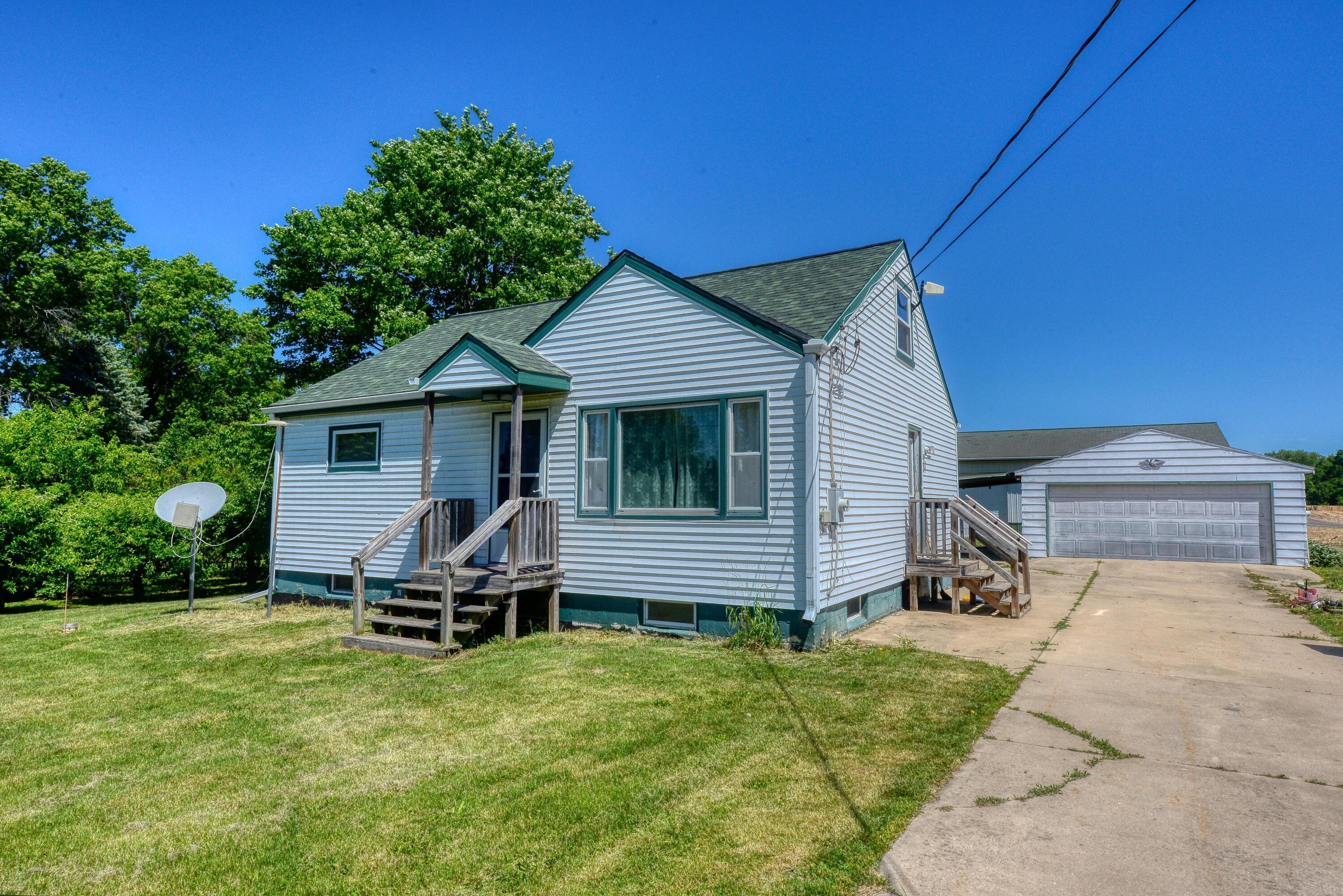 761 W Warren Woods Road Galien MI 49113