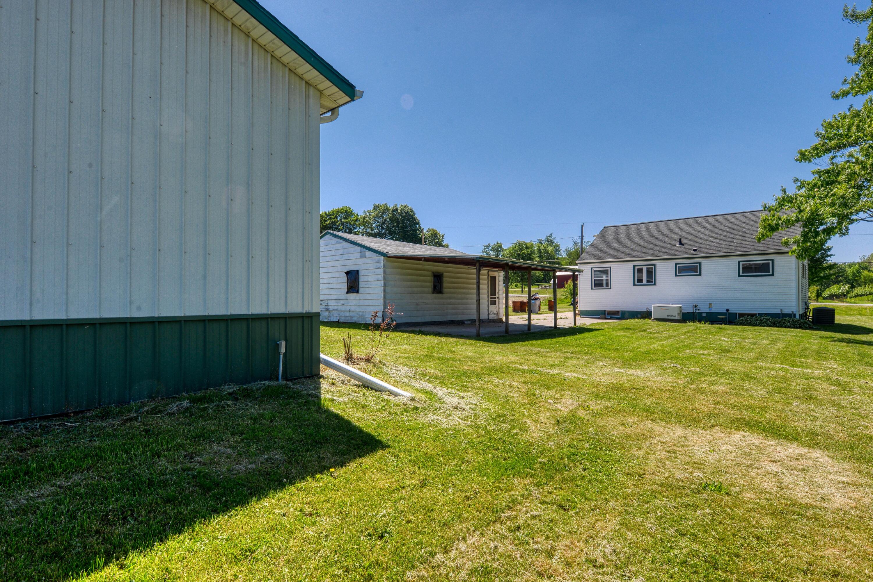 761 W Warren Woods Road Galien MI 49113