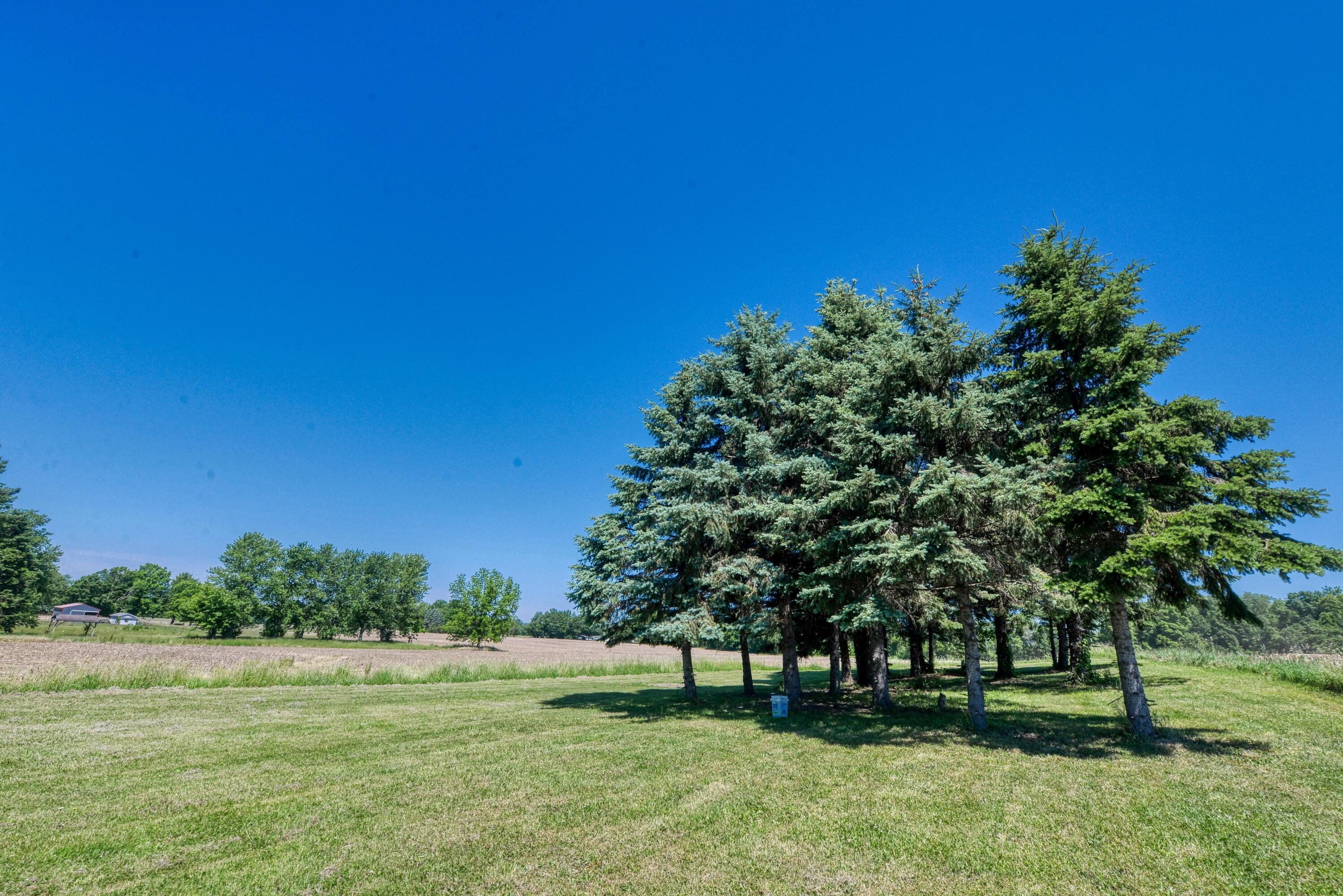761 W Warren Woods Road Galien MI 49113