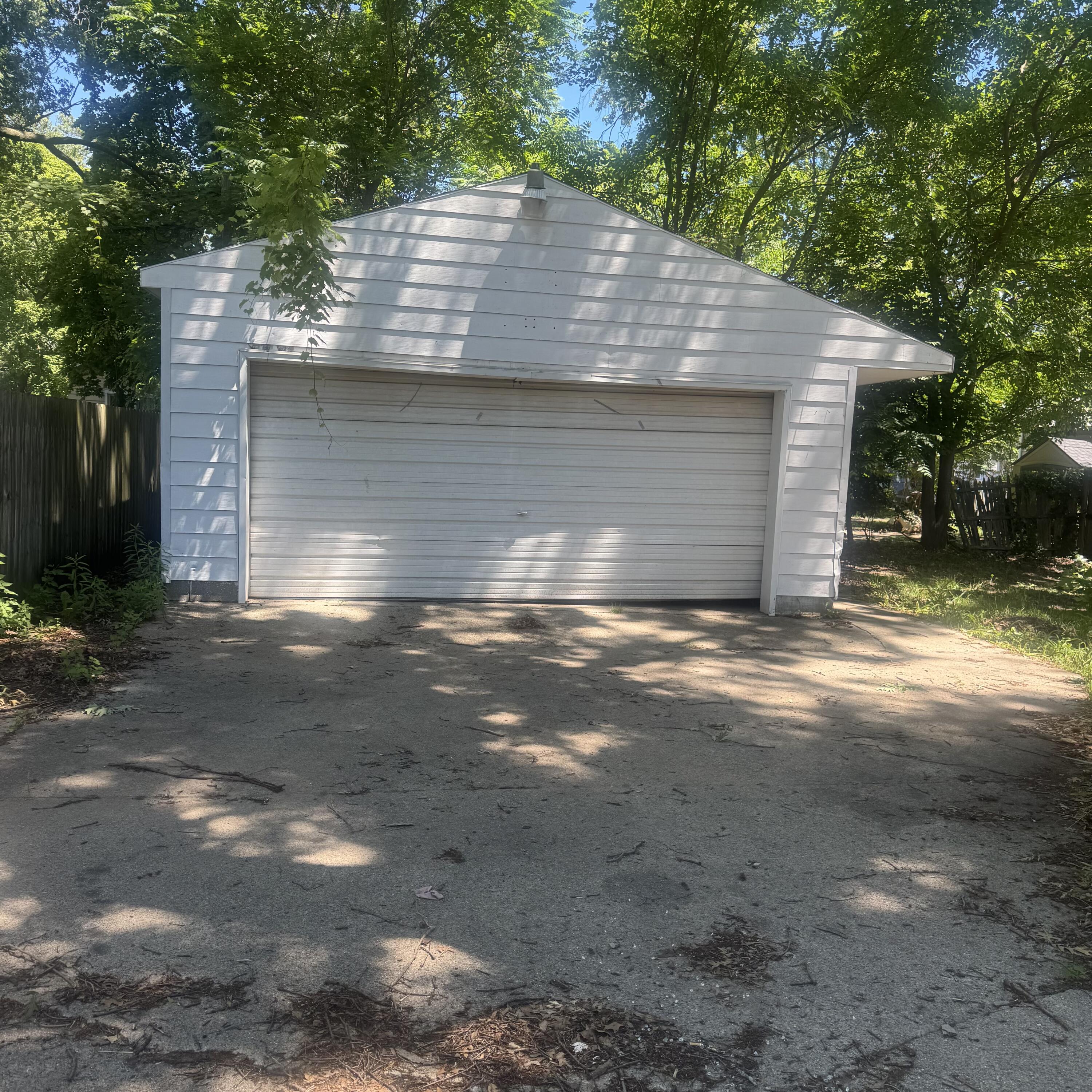 768 Hill Avenue Muskegon MI 49442