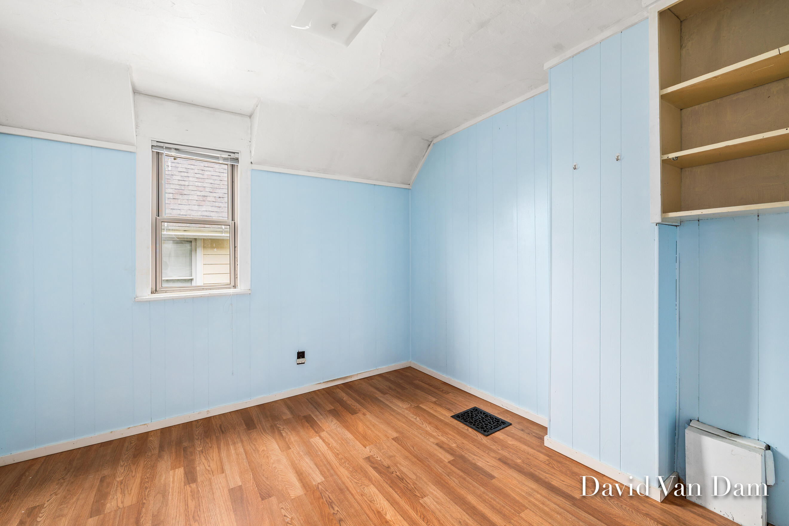943 Prospect Avenue NE Grand Rapids MI 49503