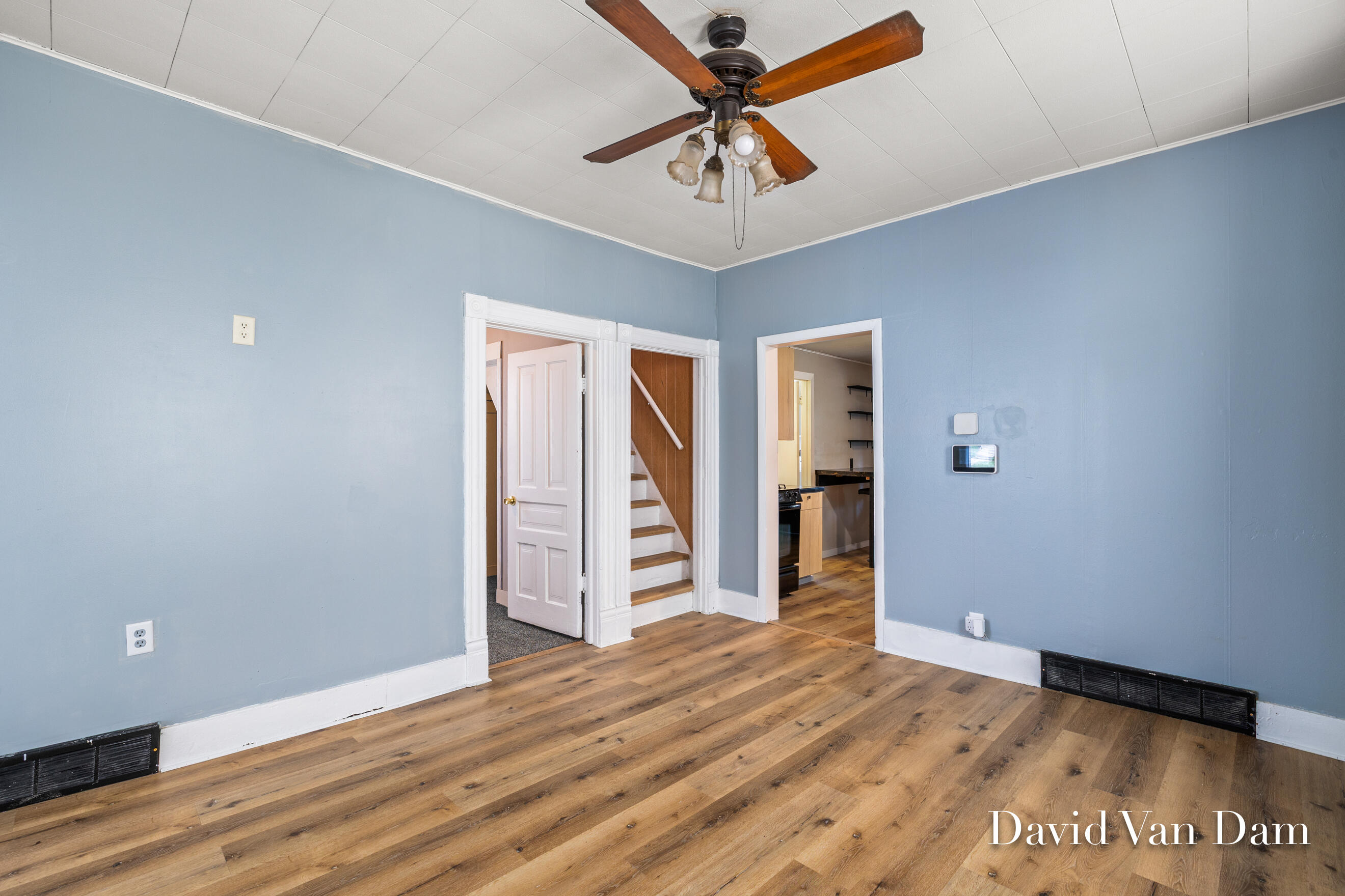 943 Prospect Avenue NE Grand Rapids MI 49503
