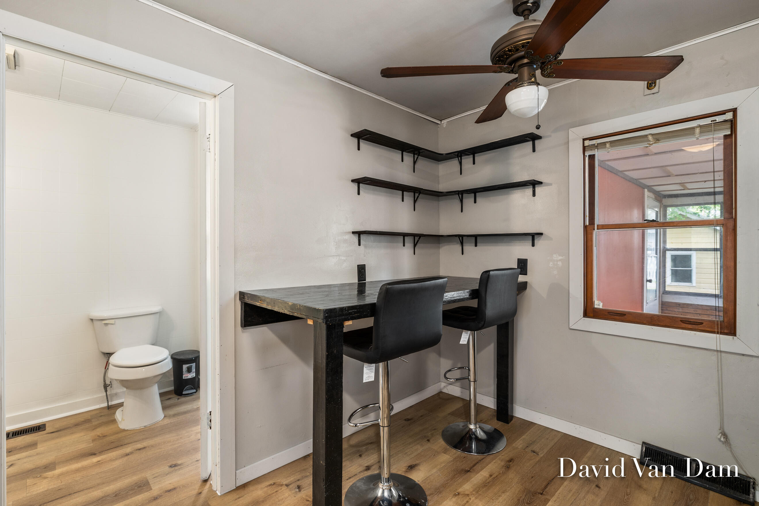 943 Prospect Avenue NE Grand Rapids MI 49503