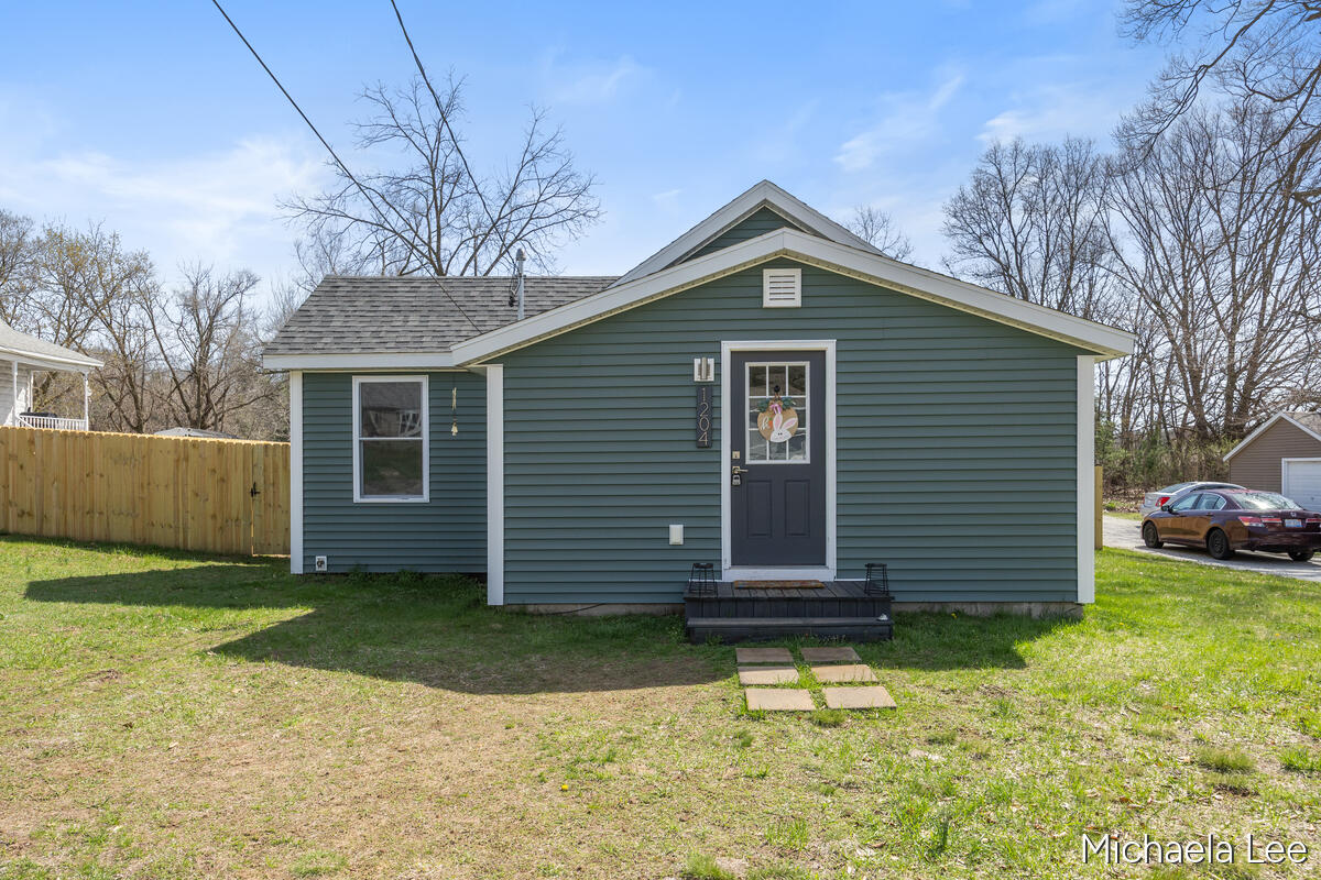 1204 Witham Road Muskegon MI 49445