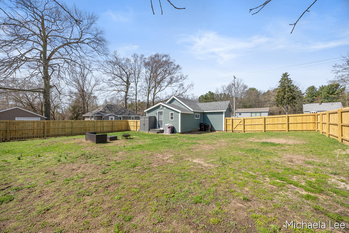 1204 Witham Road Muskegon MI 49445