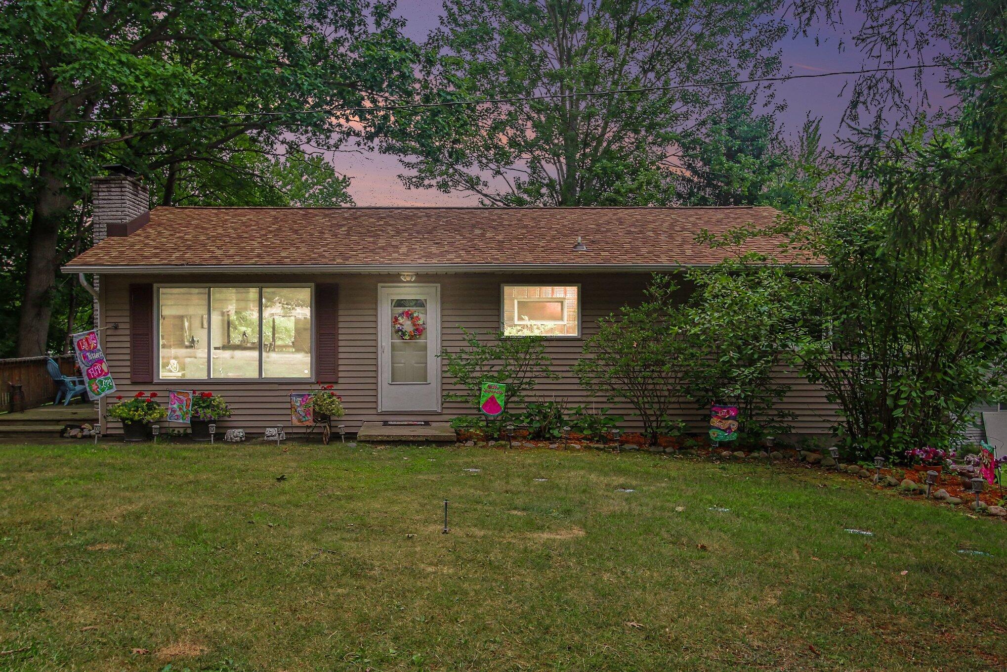 45713 E Peninsula Drive E Grand Junction MI 49056