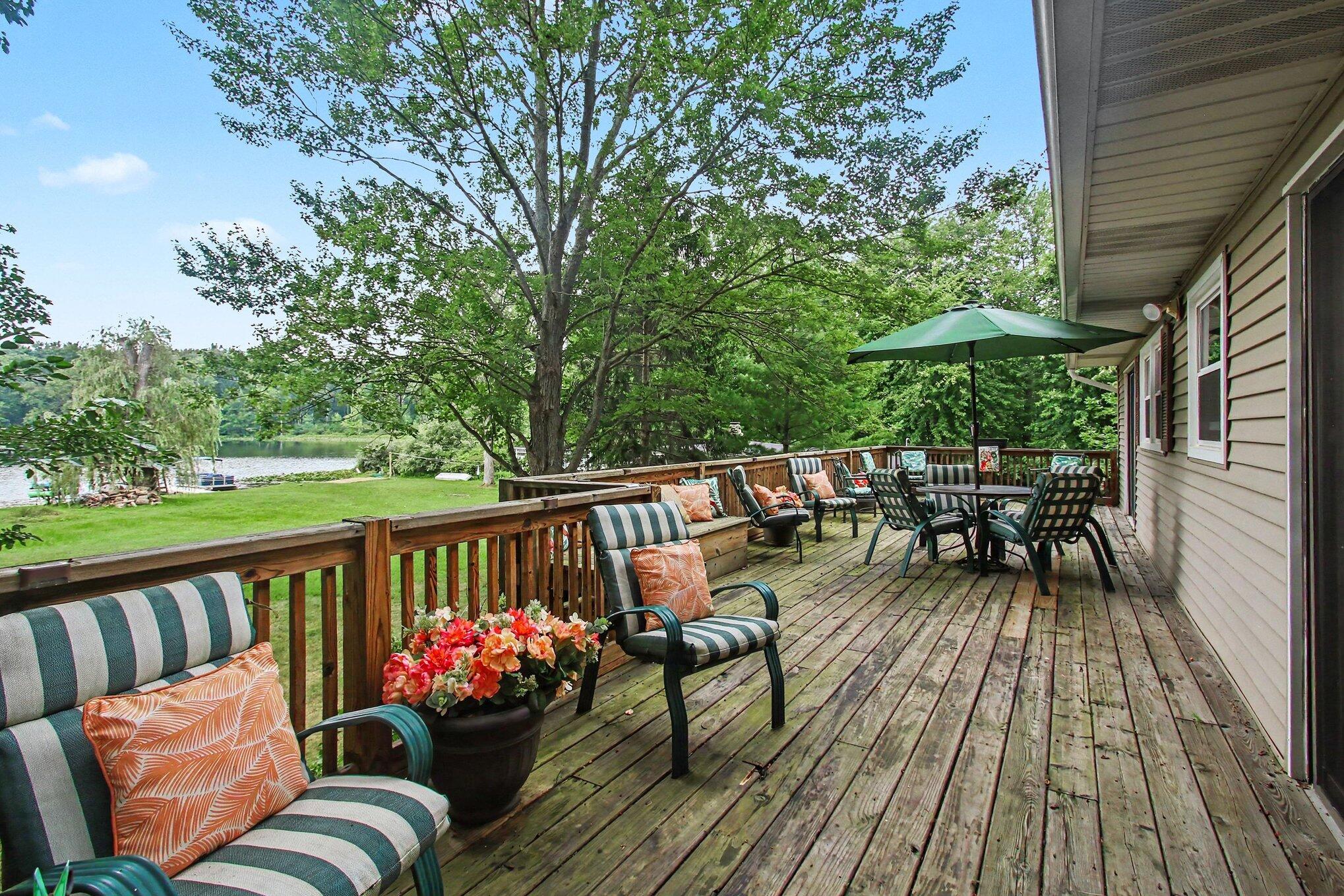 45713 E Peninsula Drive E Grand Junction MI 49056