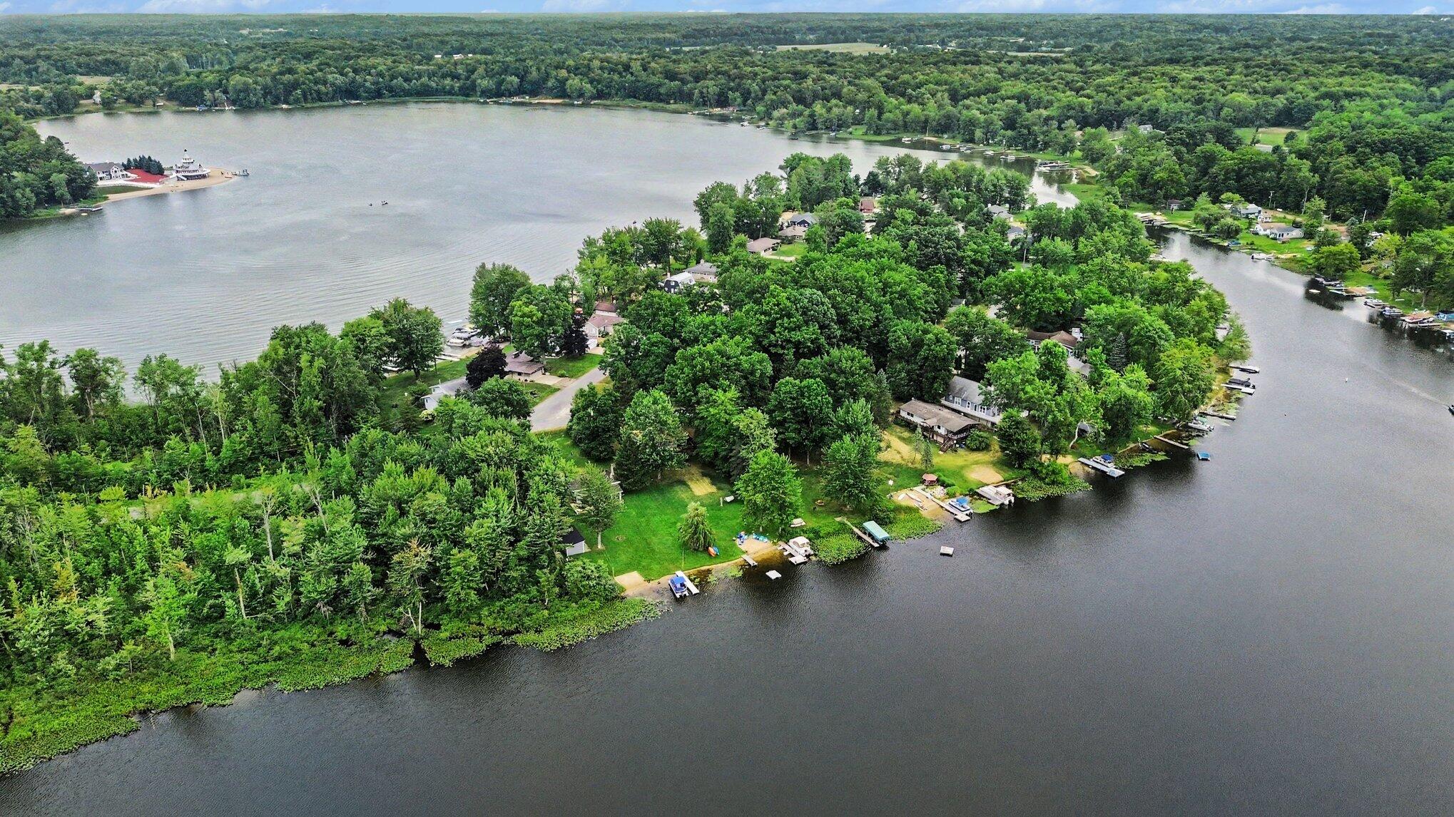 45713 E Peninsula Drive E Grand Junction MI 49056