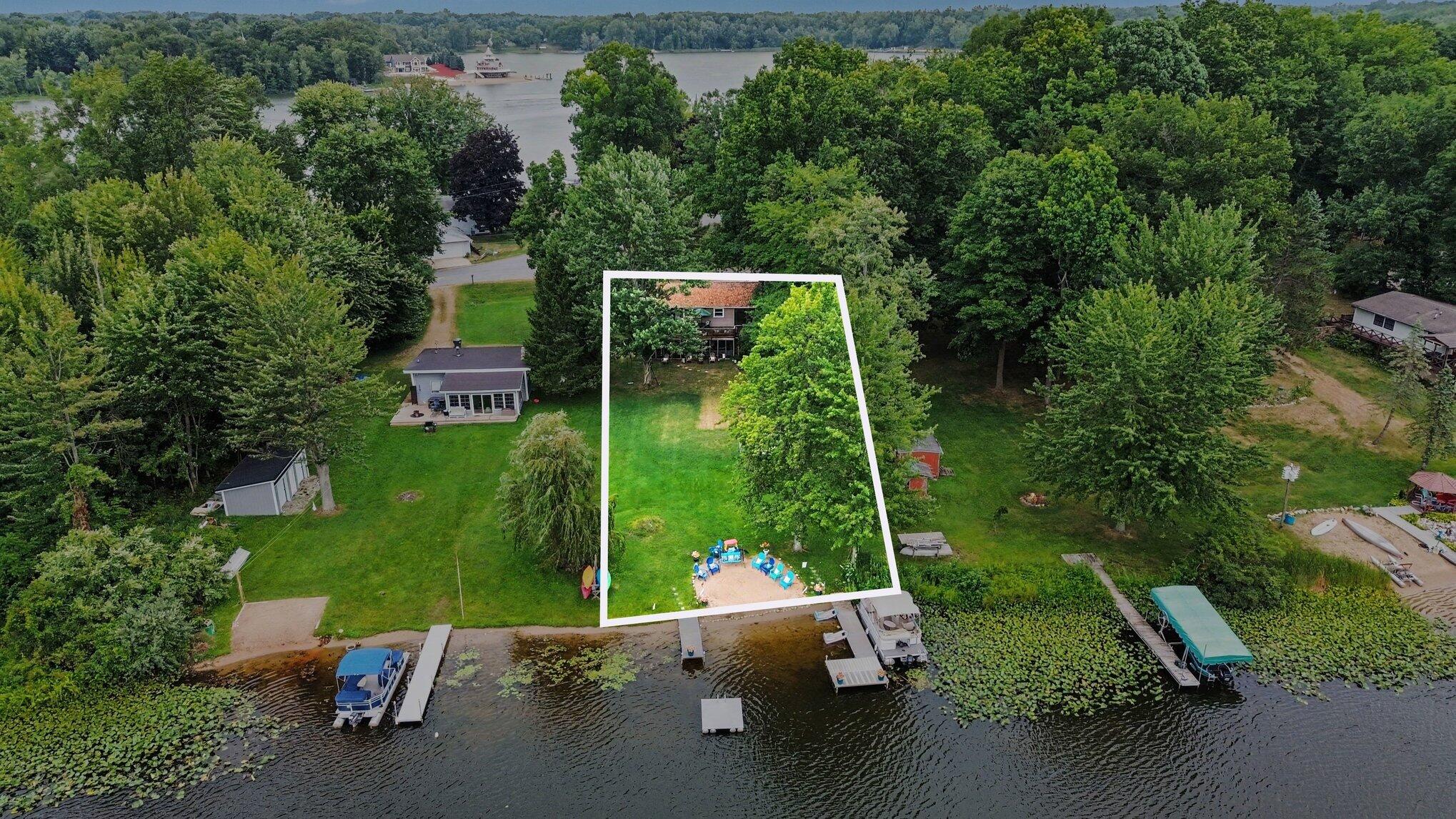45713 E Peninsula Drive E Grand Junction MI 49056