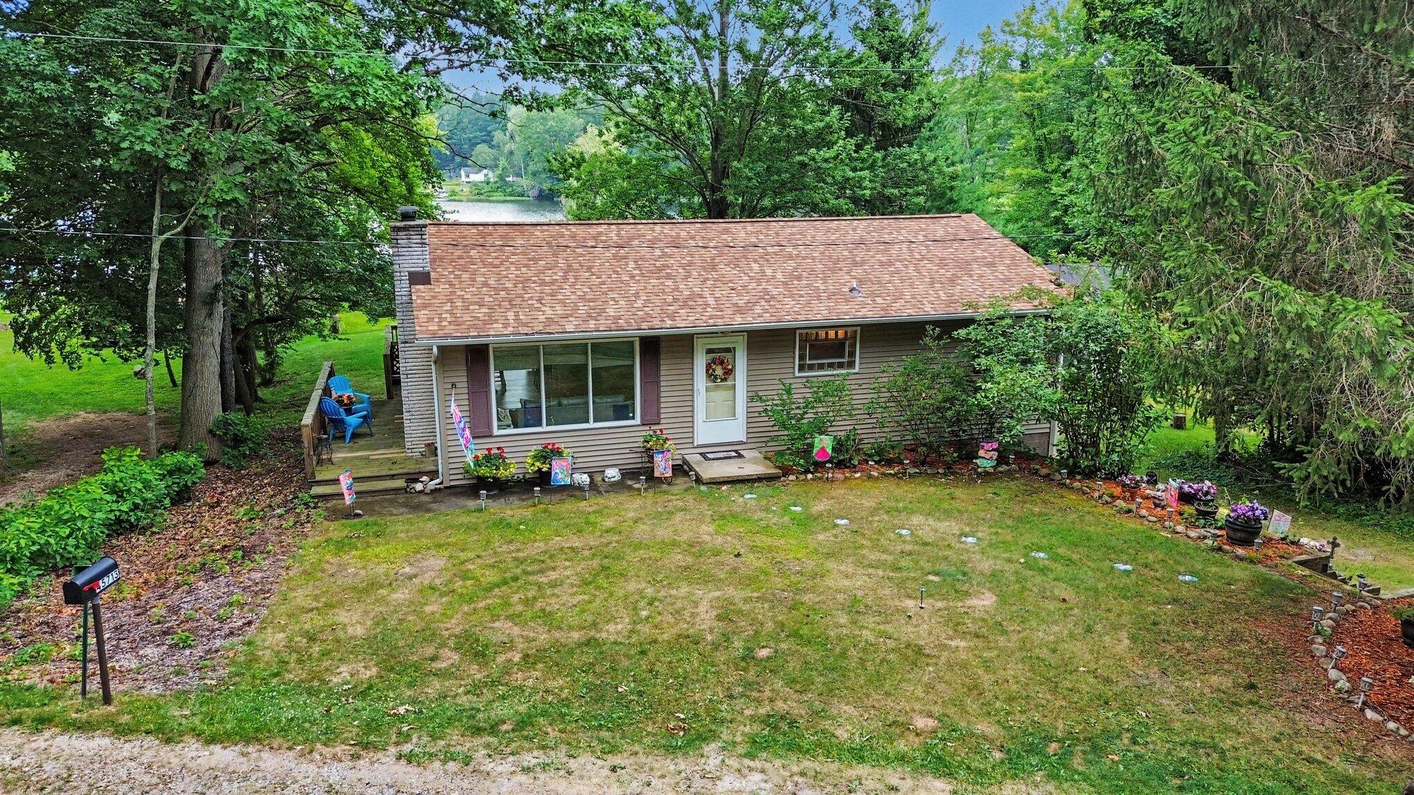 45713 E Peninsula Drive E Grand Junction MI 49056