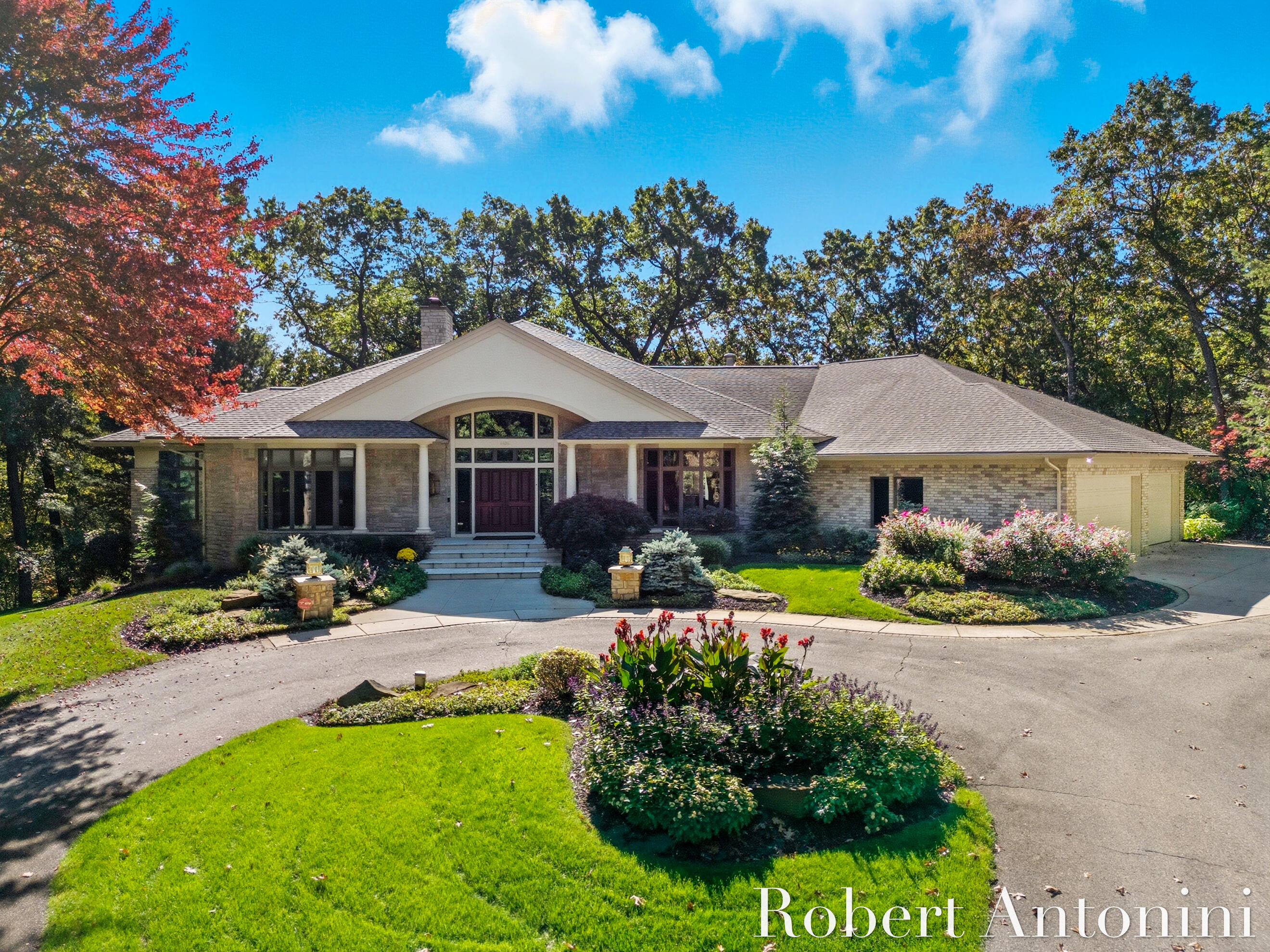 4634 Old Grand River Trail NE Ada MI 49301