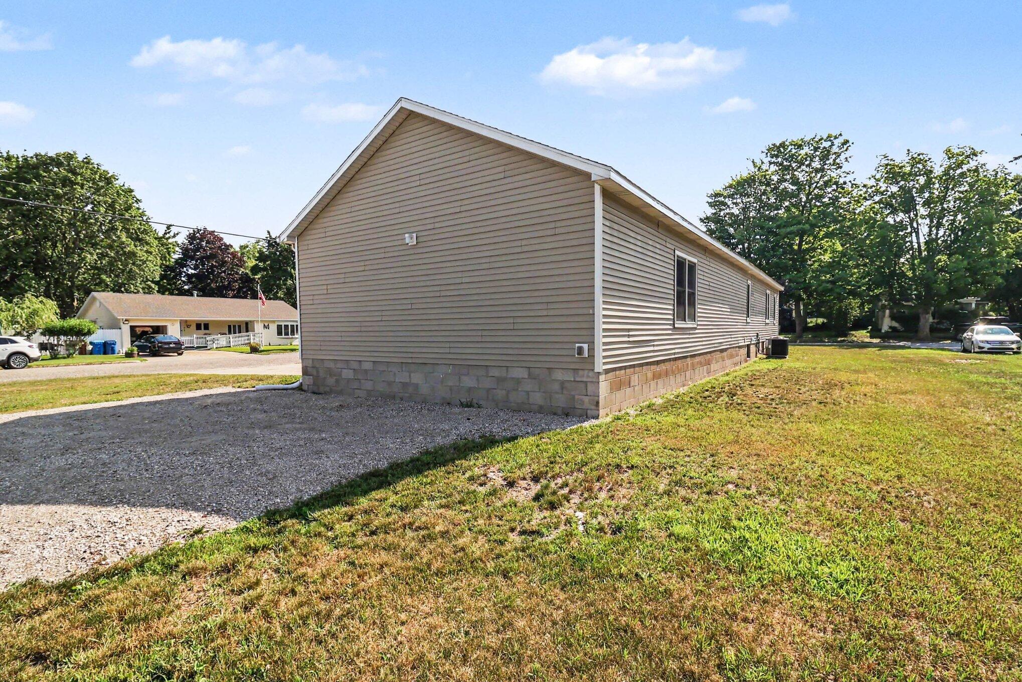 509 N Delia Street Ludington MI 49431