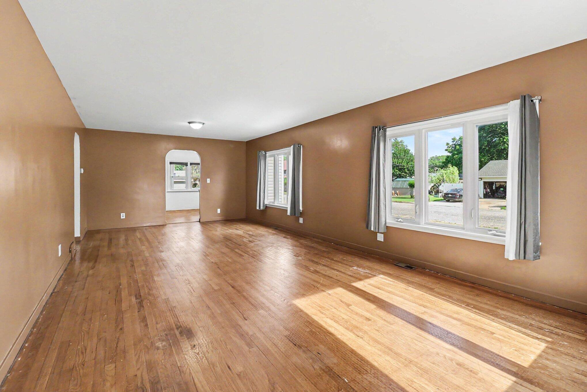 509 N Delia Street Ludington MI 49431