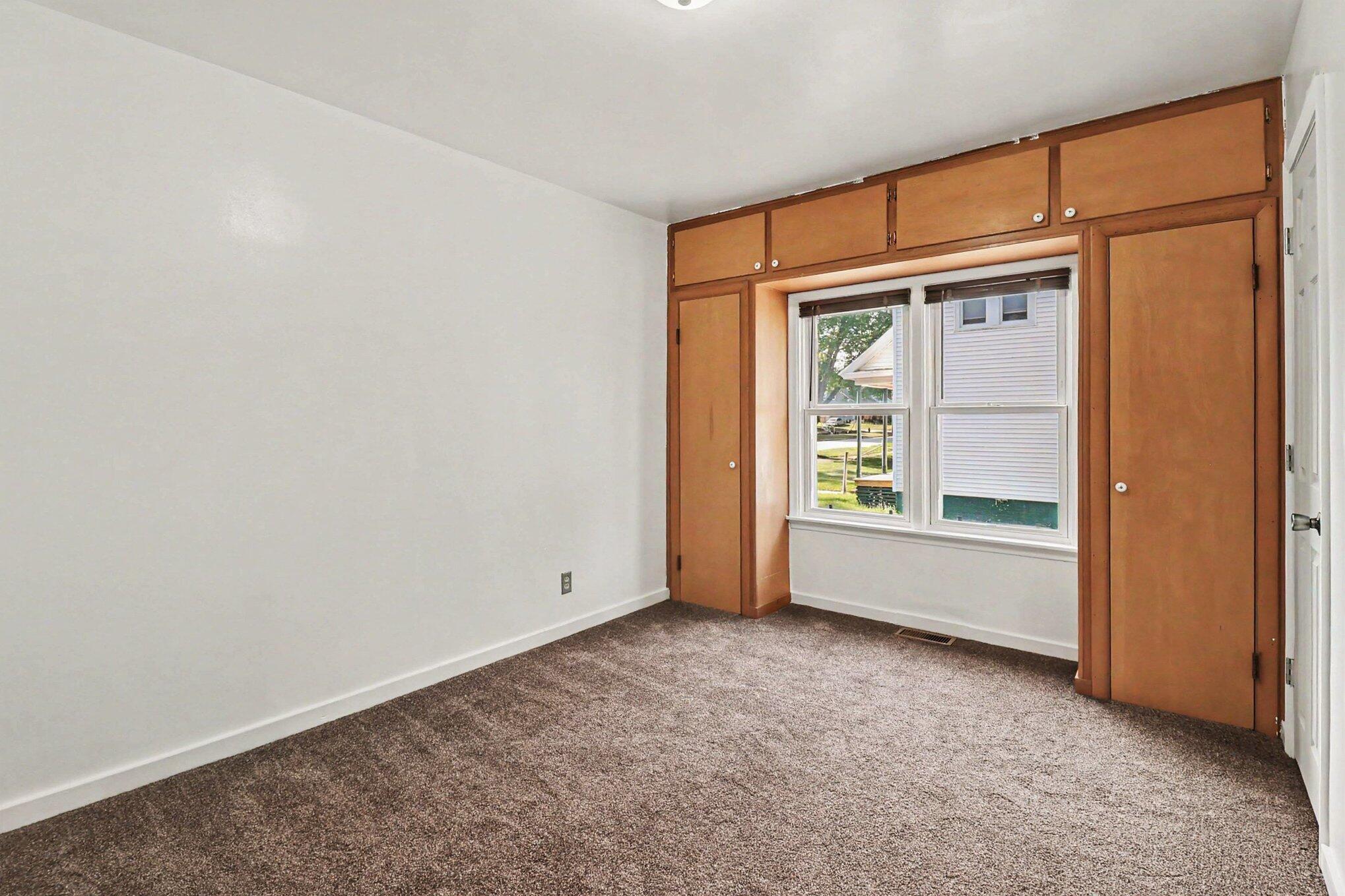 509 N Delia Street Ludington MI 49431