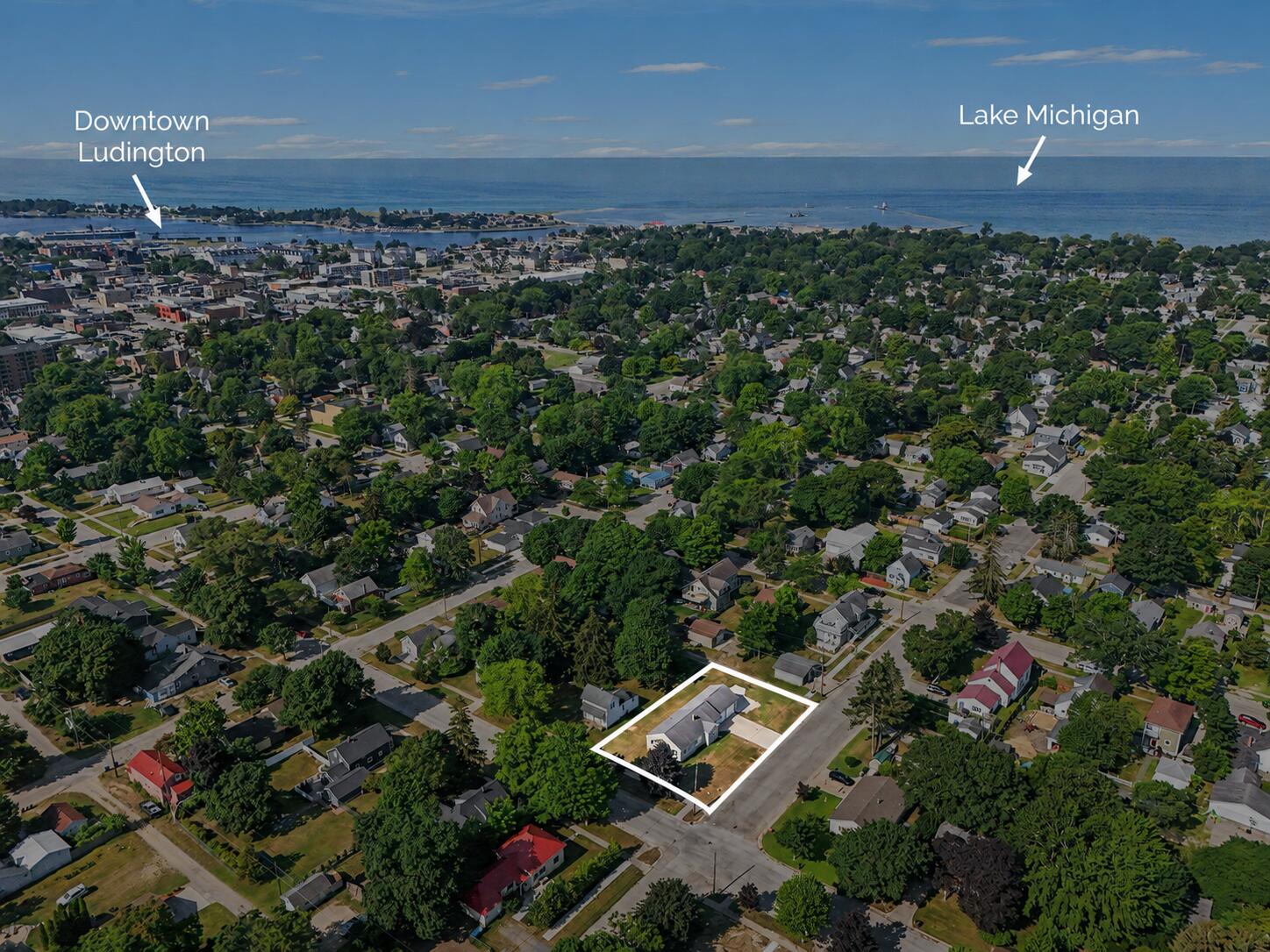 509 N Delia Street Ludington MI 49431