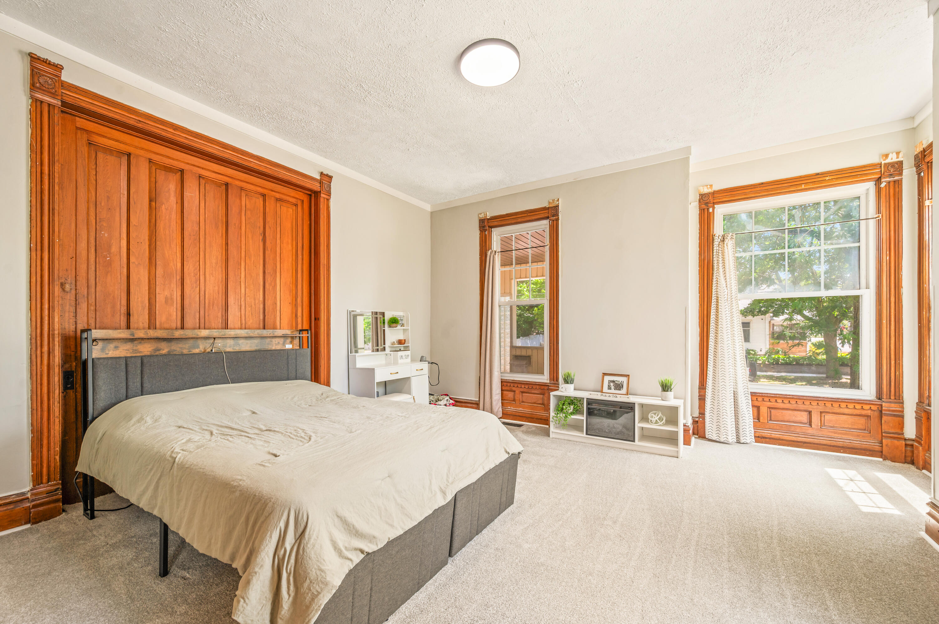 103 National Avenue NW Grand Rapids MI 49504