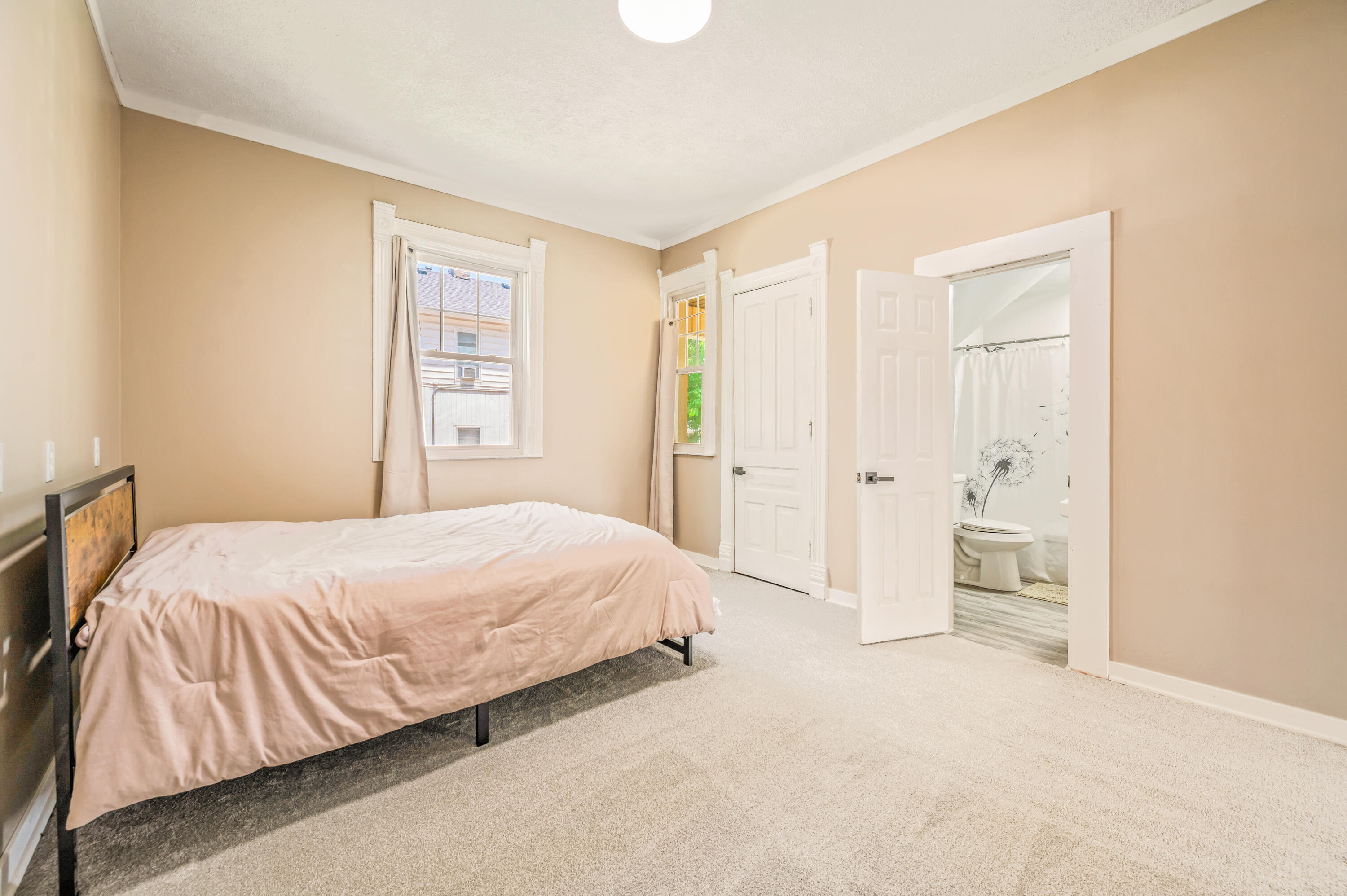 103 National Avenue NW Grand Rapids MI 49504