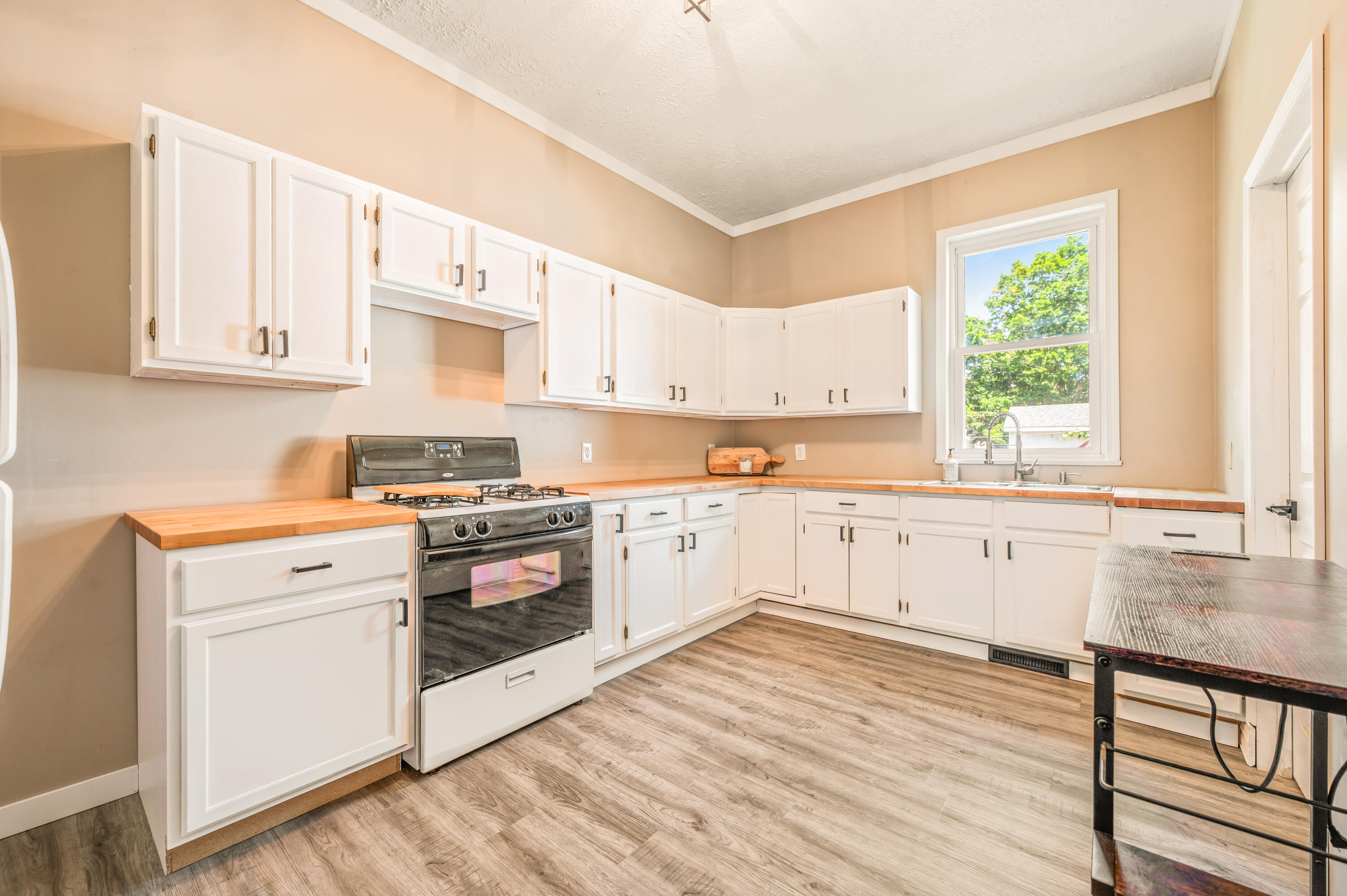 103 National Avenue NW Grand Rapids MI 49504