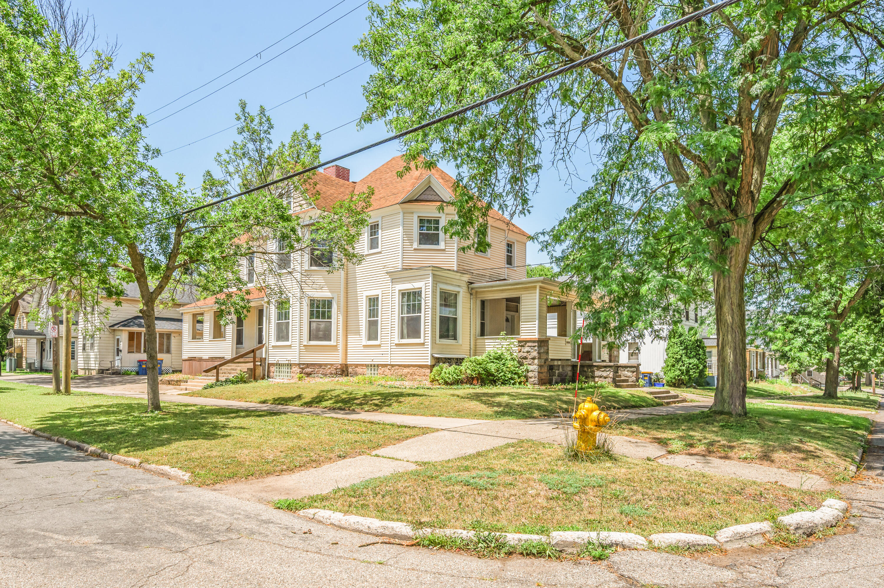 103 National Avenue NW Grand Rapids MI 49504