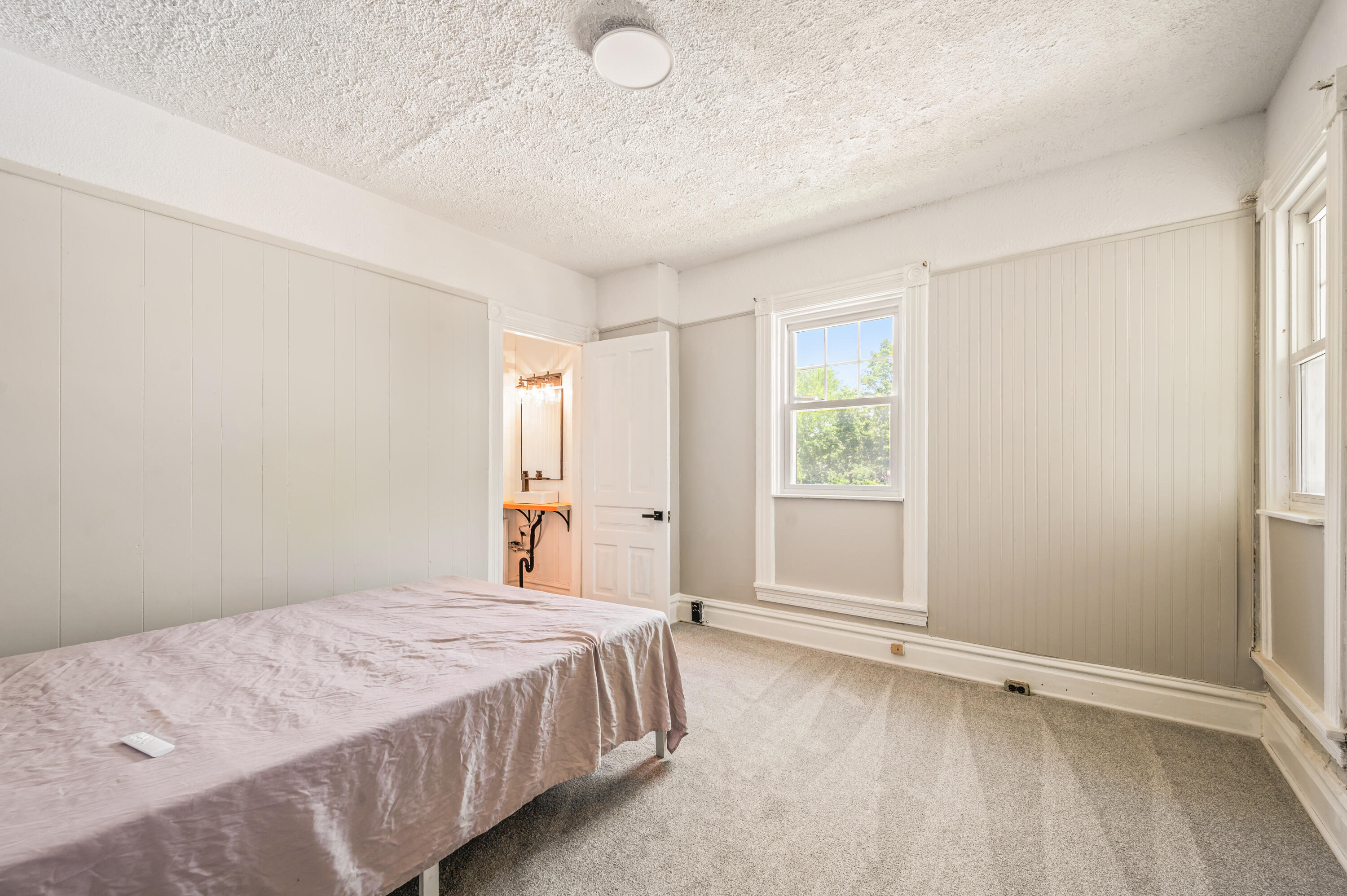 103 National Avenue NW Grand Rapids MI 49504