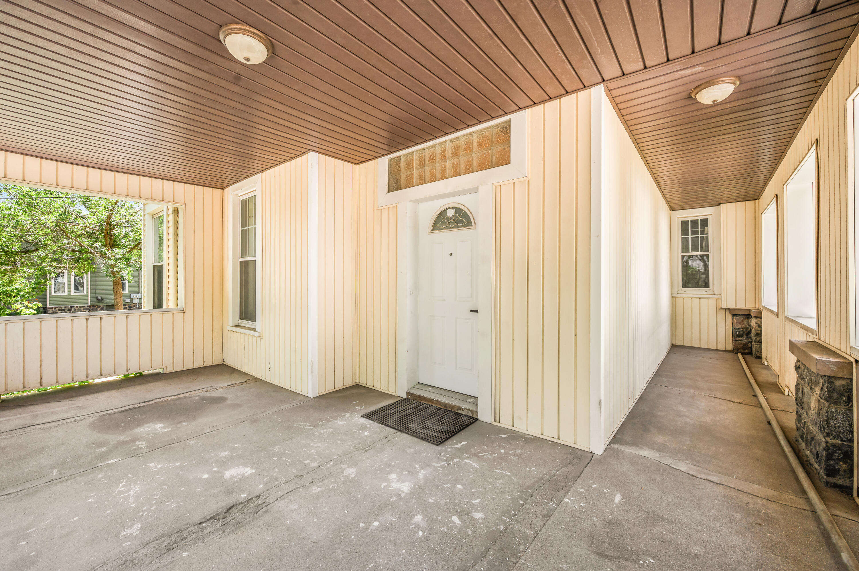 103 National Avenue NW Grand Rapids MI 49504