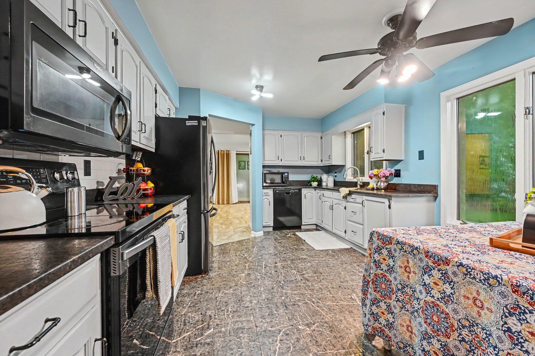 2161 Wild Cherry Lane Kalamazoo MI 49009