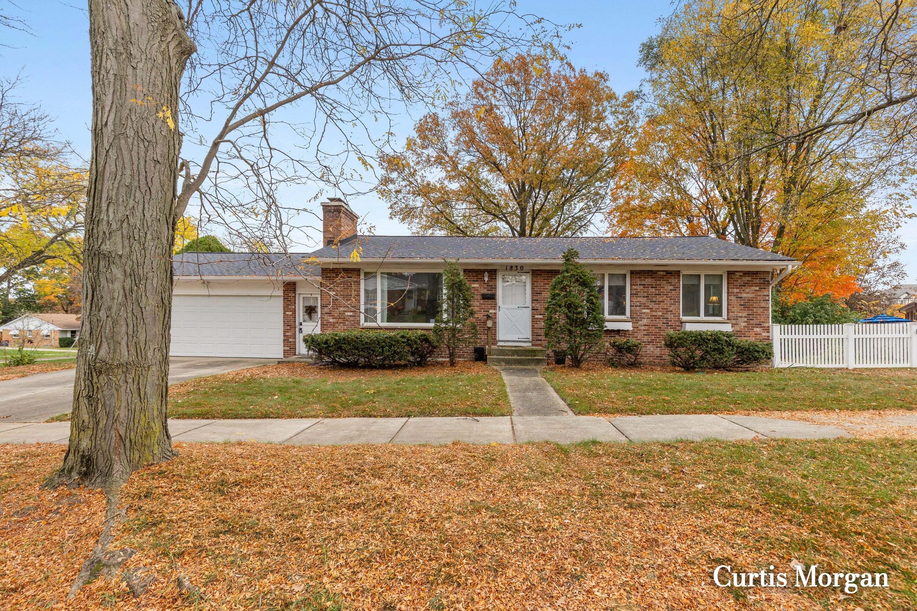 1830 Plymouth Terrace SE Grand Rapids MI 49506