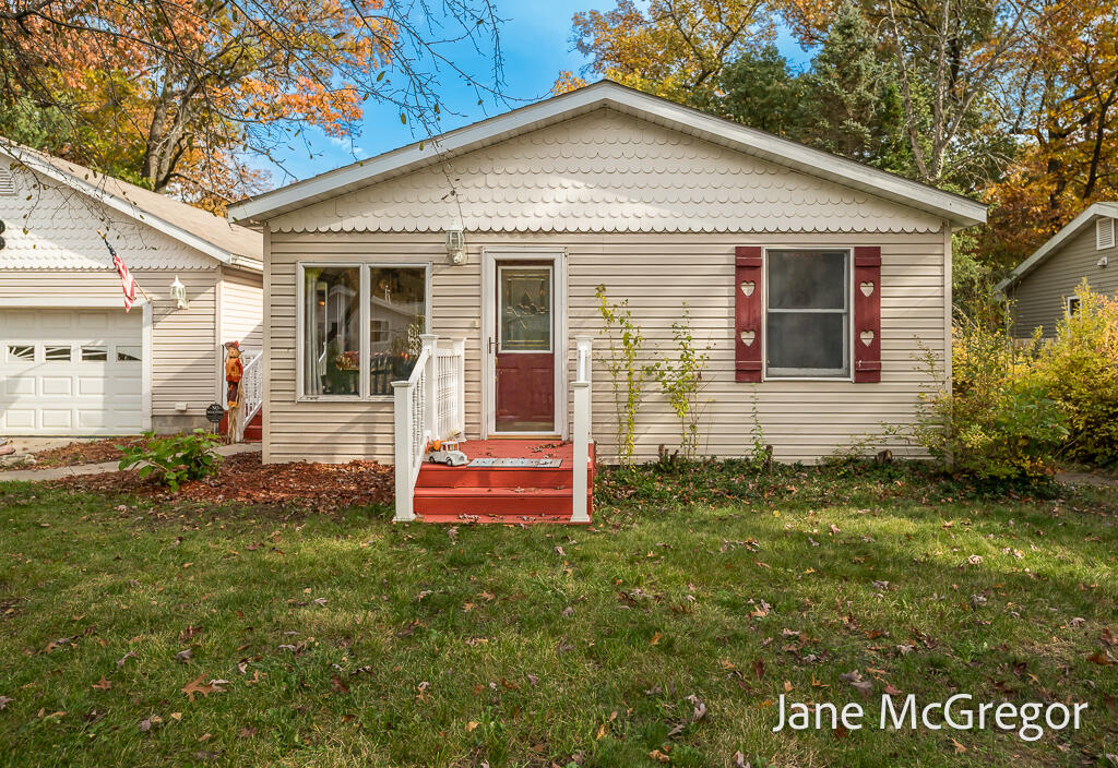 38 N Stewart Street Muskegon MI 49442
