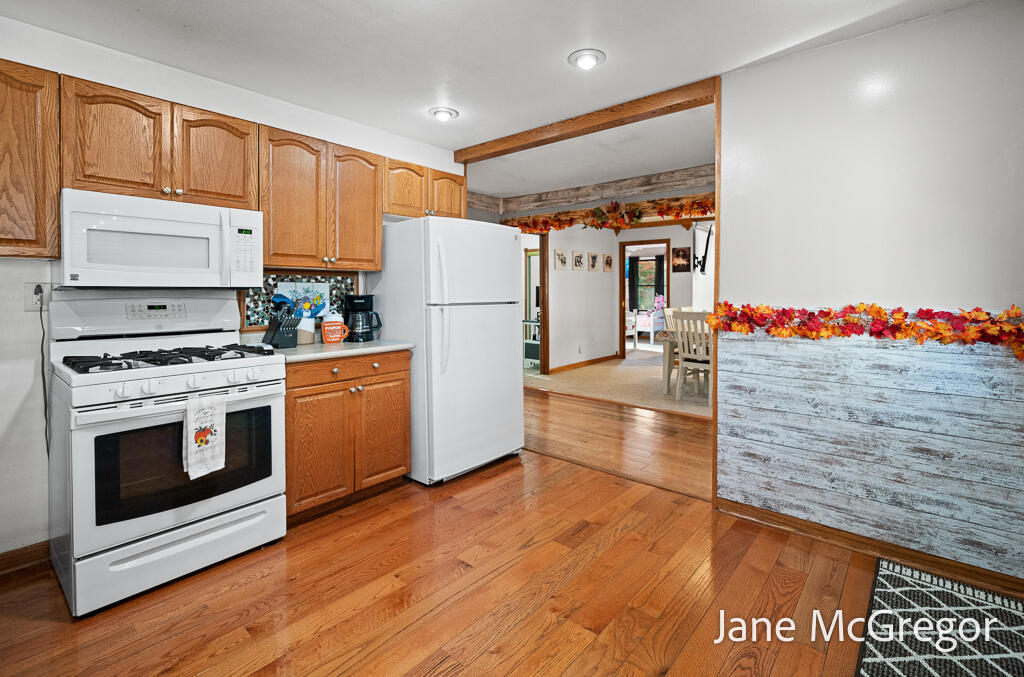 38 N Stewart Street Muskegon MI 49442