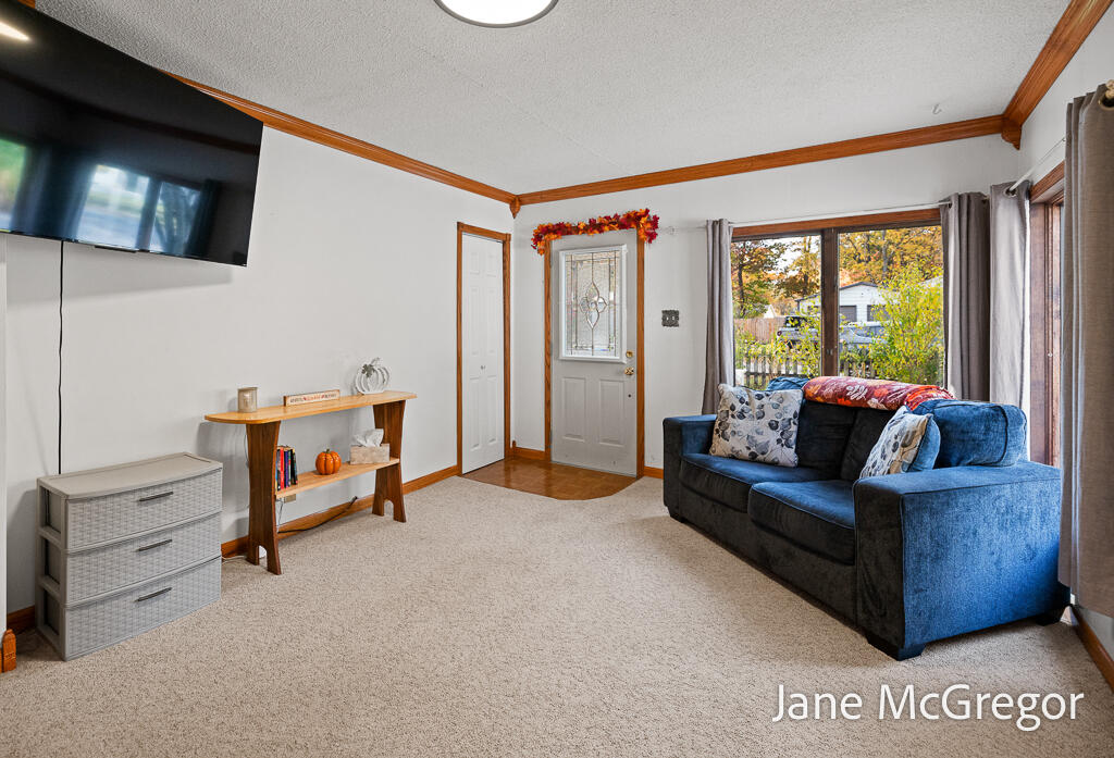 38 N Stewart Street Muskegon MI 49442