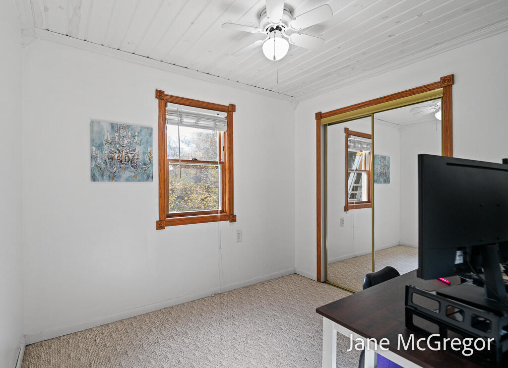 38 N Stewart Street Muskegon MI 49442