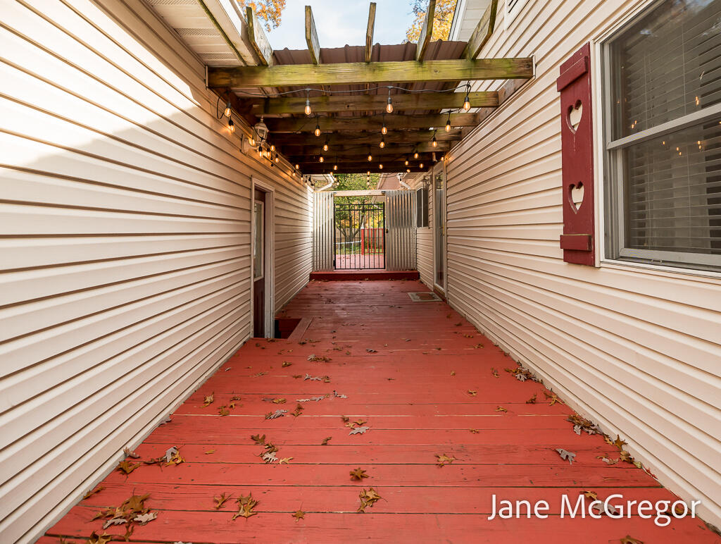 38 N Stewart Street Muskegon MI 49442