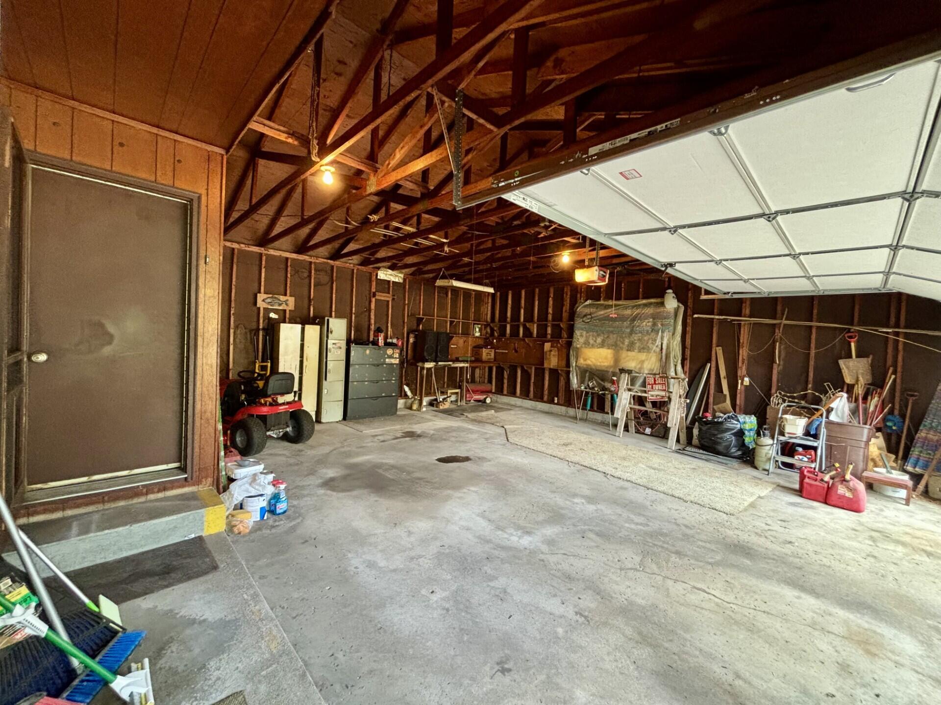 2989 Memorial Drive Holland MI 49424