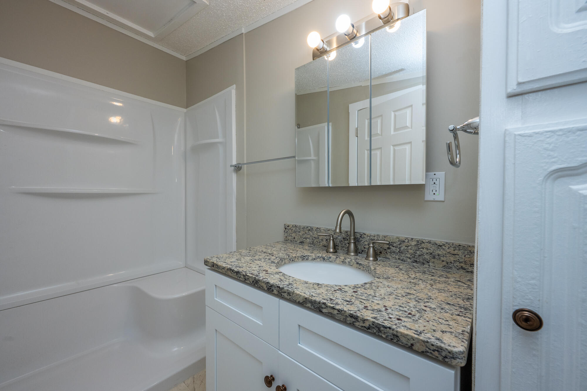 4739 Wil-o-paw Drive Coloma MI 49038