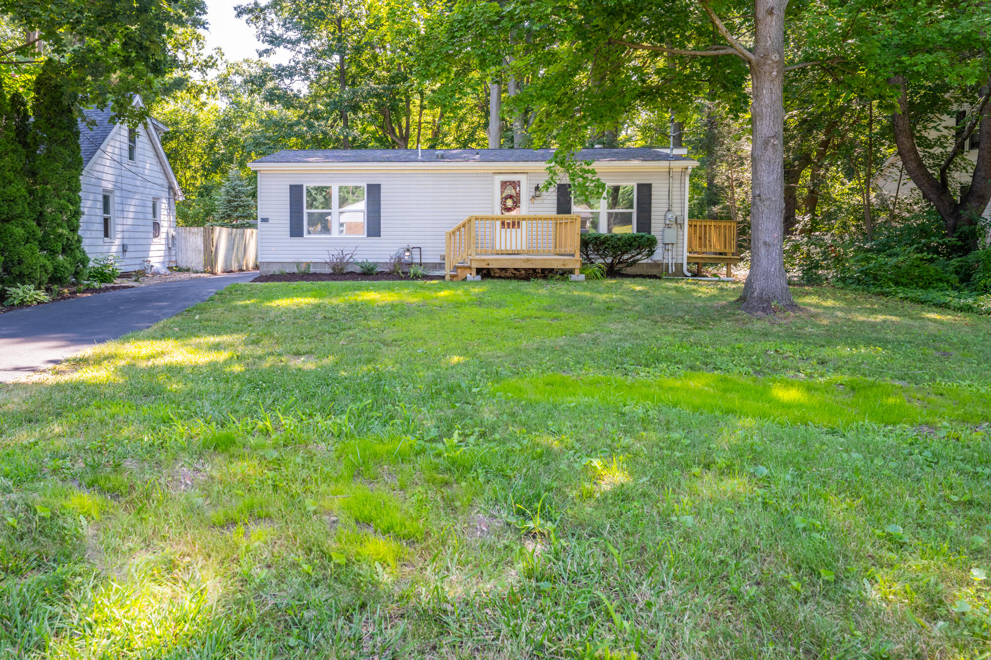 4739 Wil-o-paw Drive Coloma MI 49038