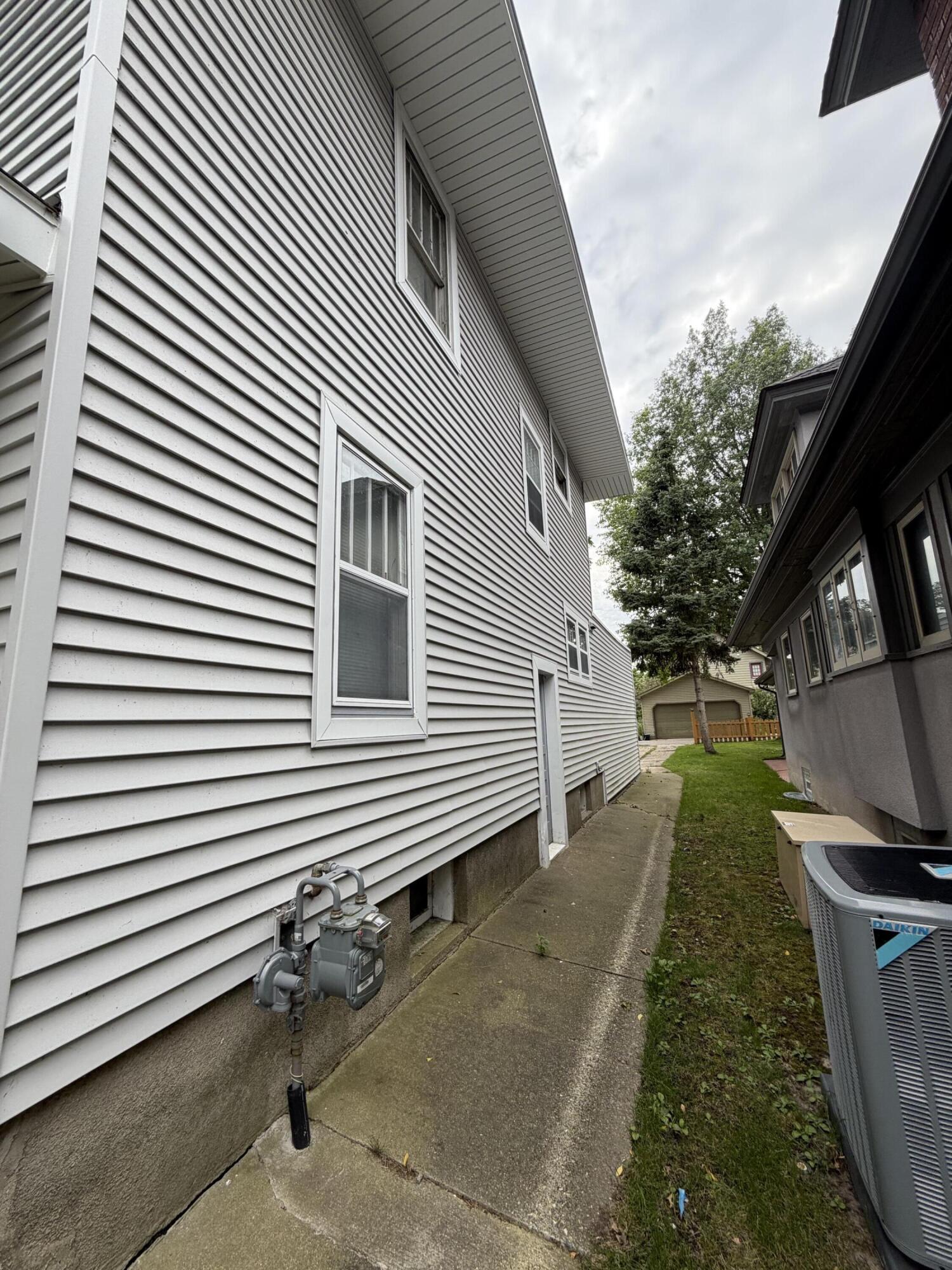 425 Rosewood Avenue SE Grand Rapids MI 49506