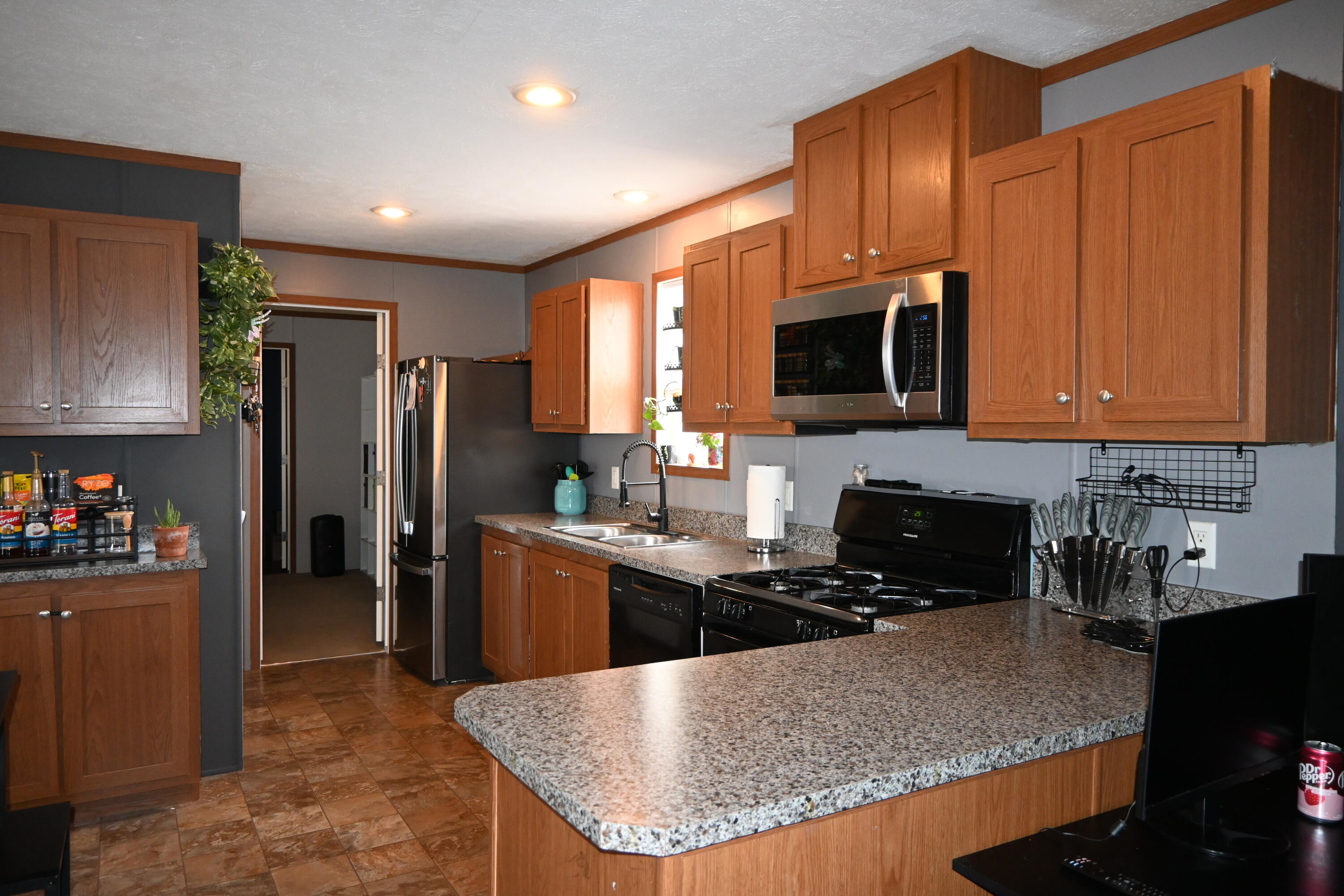 1463 Kenora Street Norton Shores MI 49444