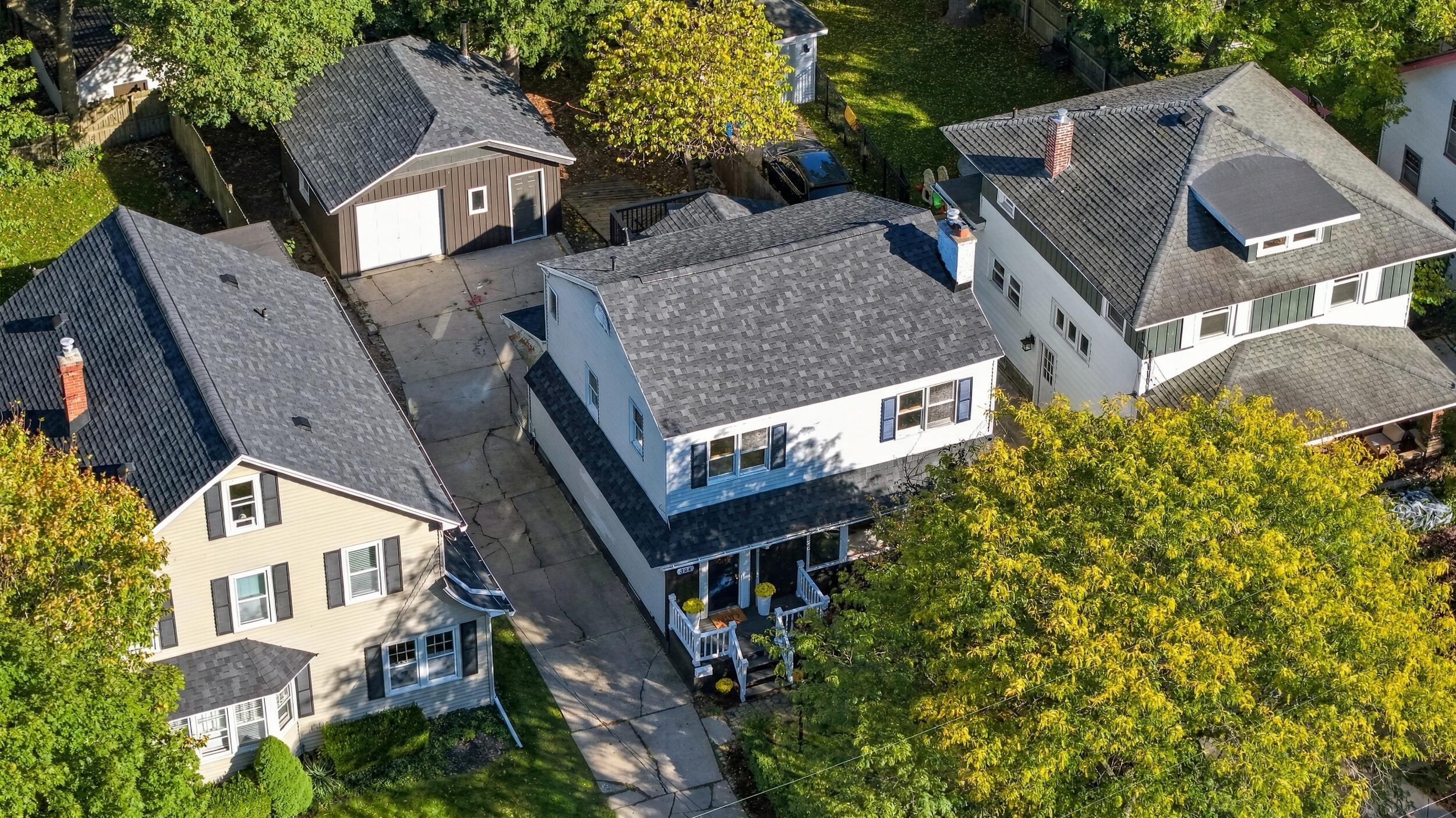 324 Gladstone Drive SE East Grand Rapids MI 49506