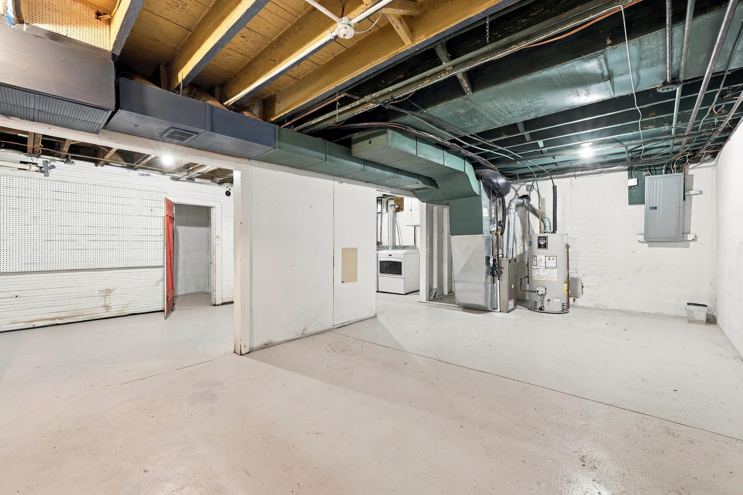 324 Gladstone Drive SE East Grand Rapids MI 49506