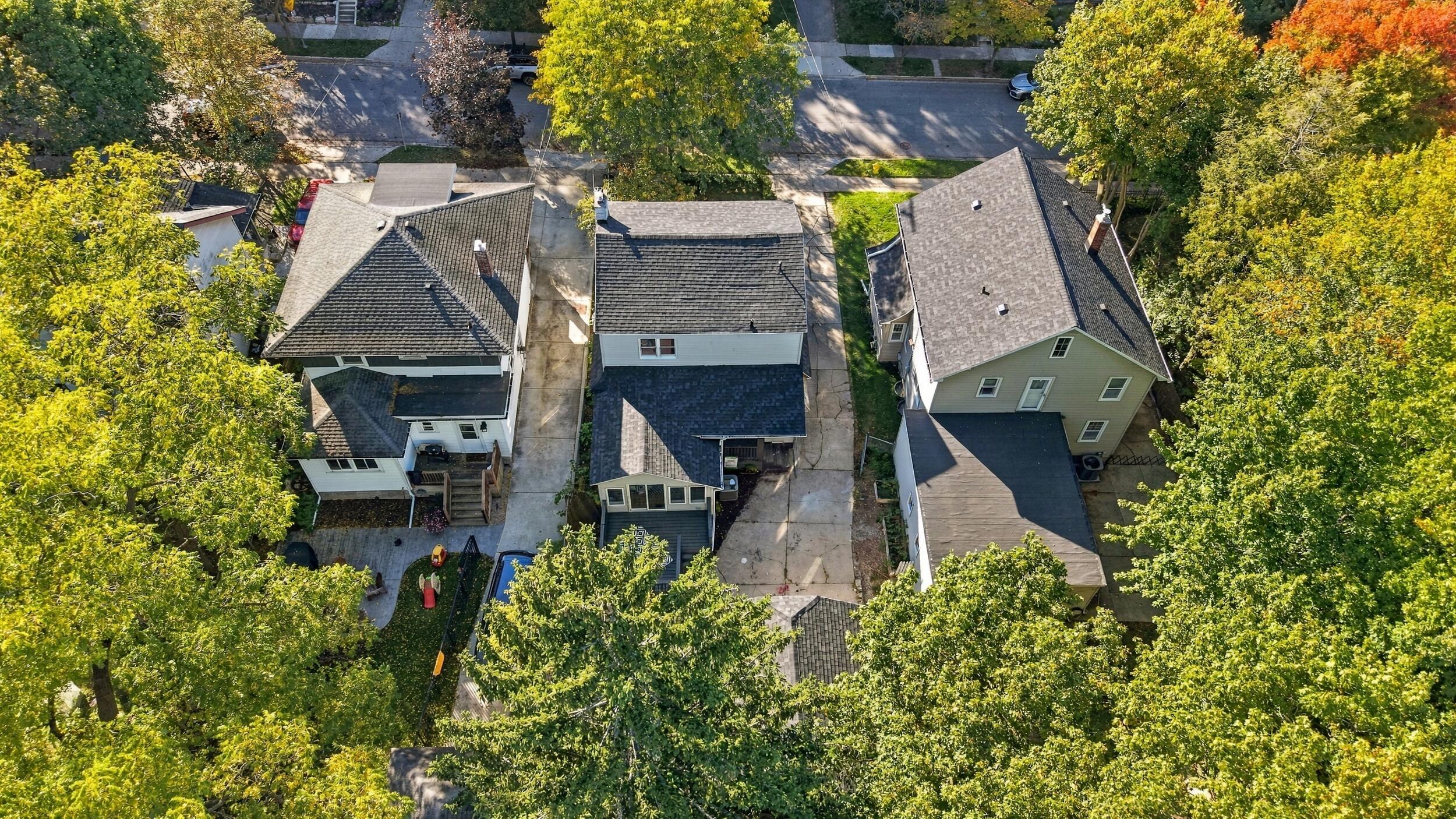 324 Gladstone Drive SE East Grand Rapids MI 49506