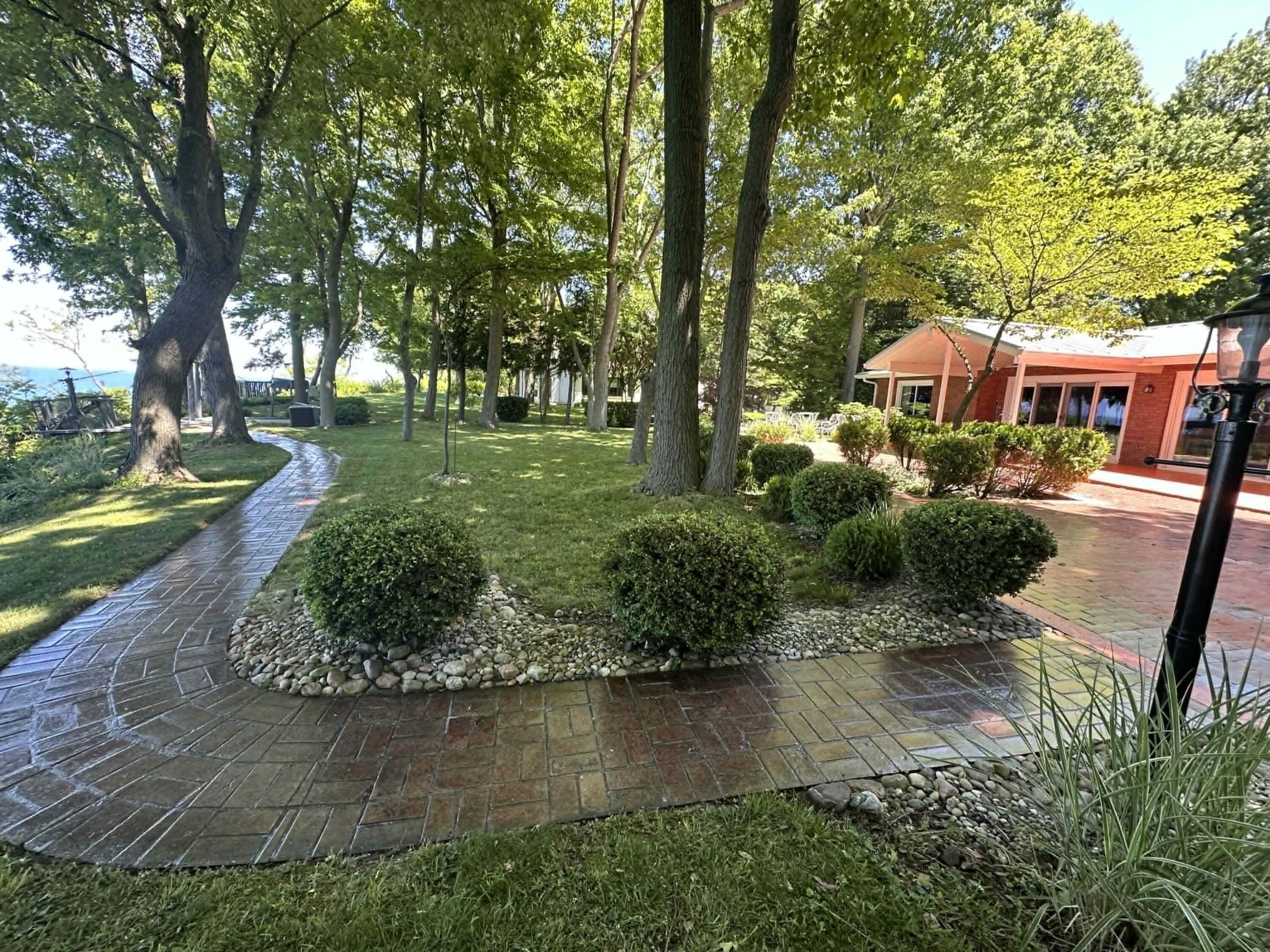 Benton Harbor MI, 1716 W Benson Road
