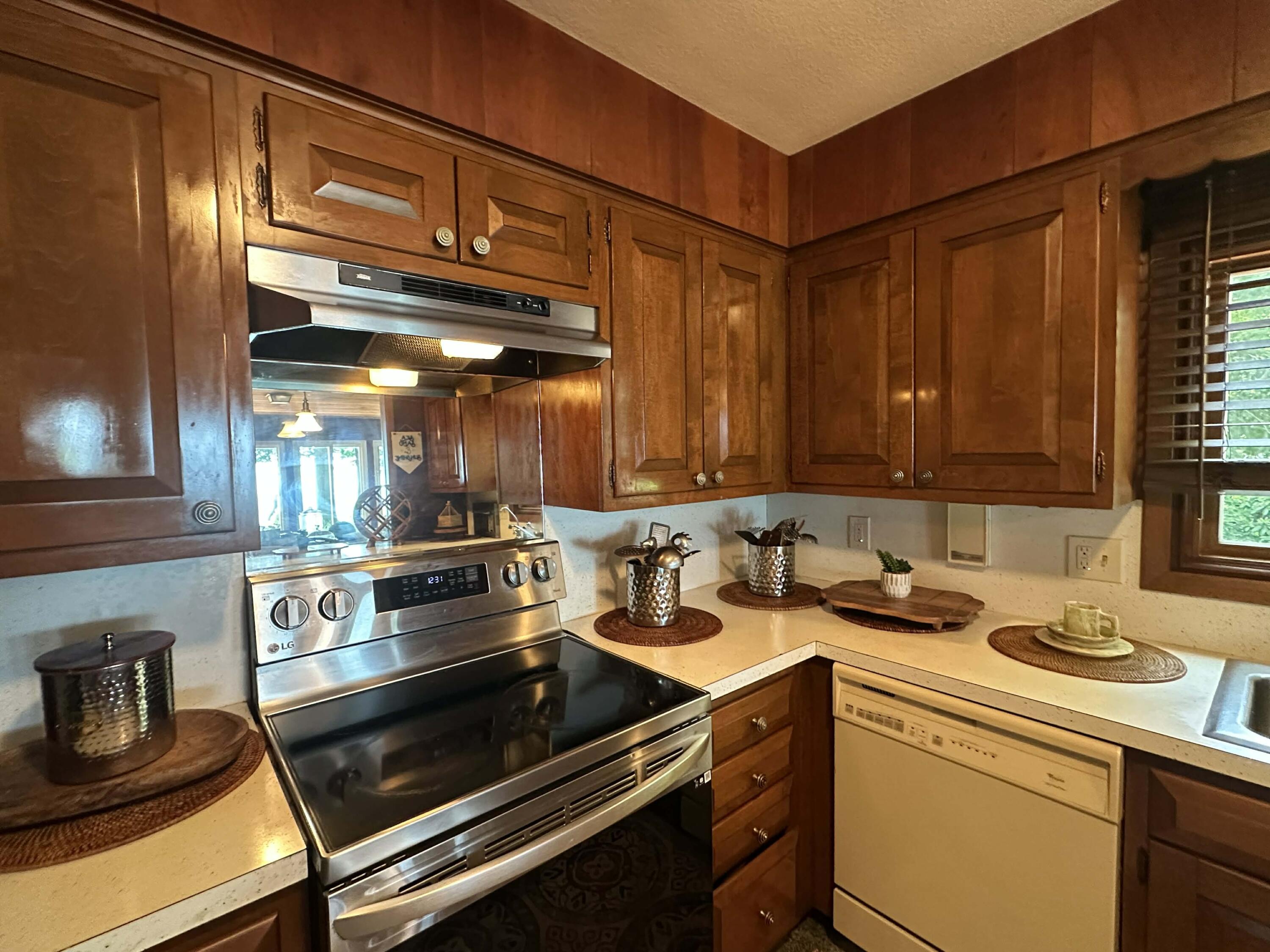 1716 W Benson Road Benton Harbor MI 49022