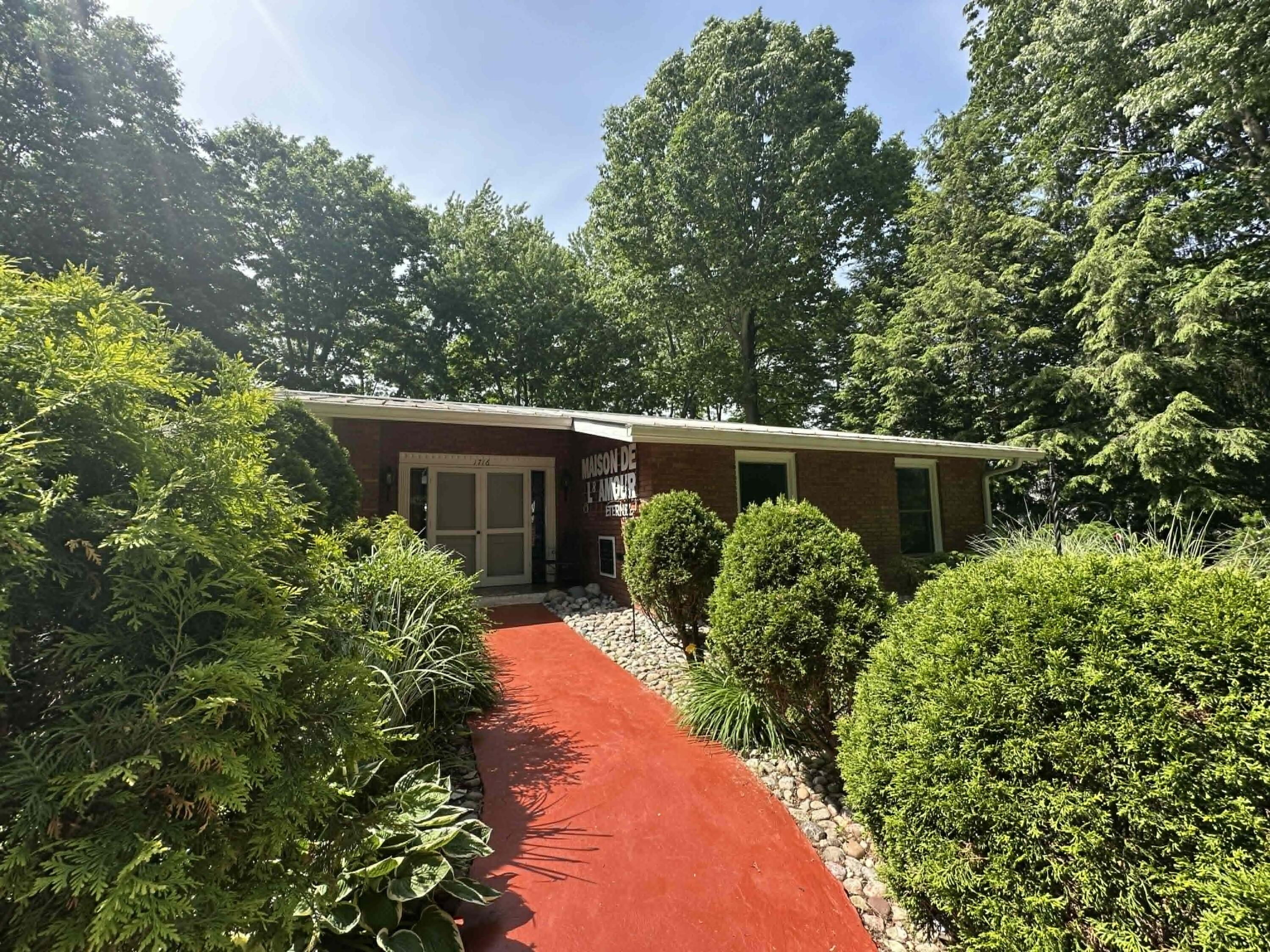 1716 W Benson Road Benton Harbor MI 49022