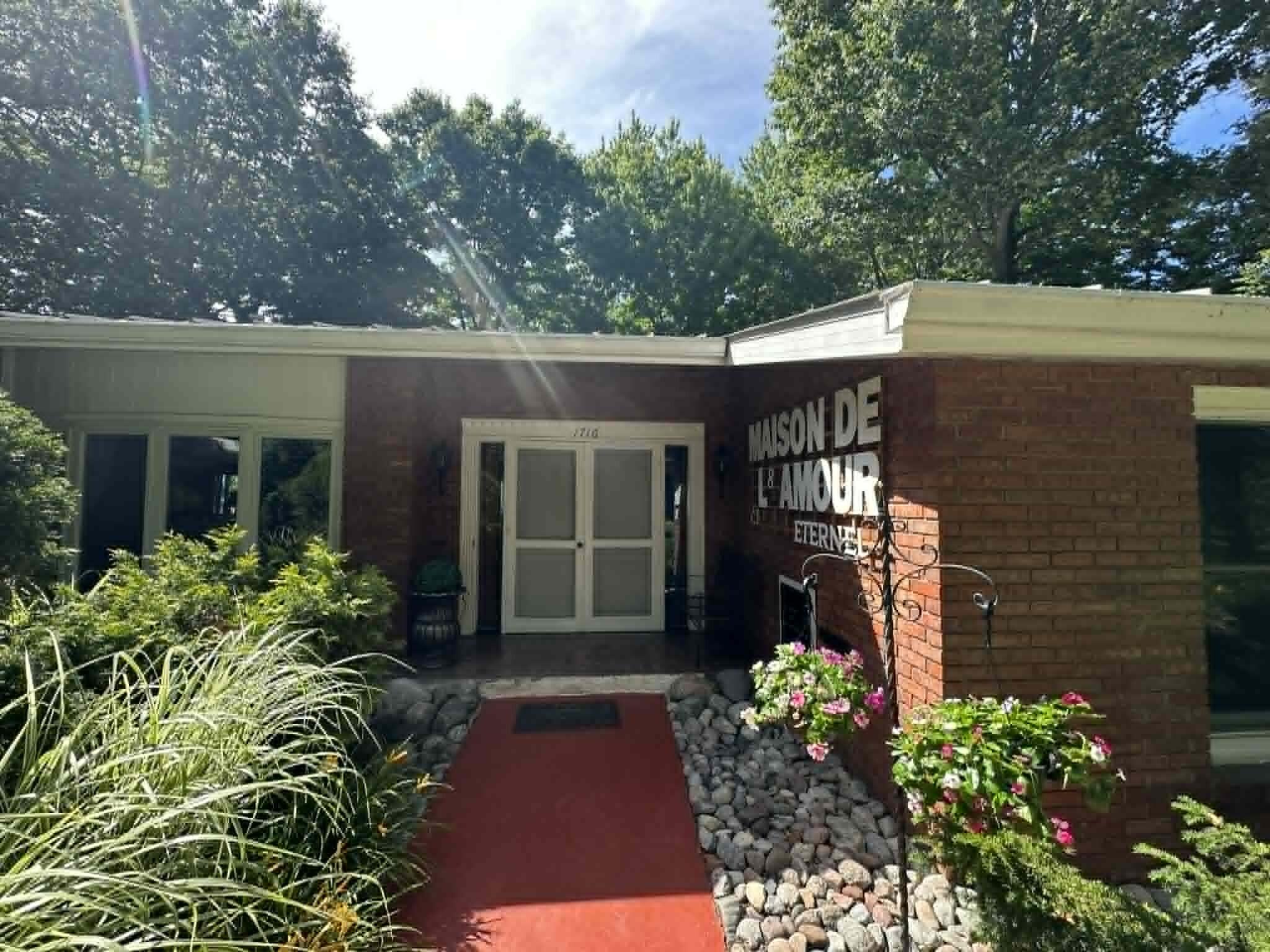 1716 W Benson Road Benton Harbor MI 49022