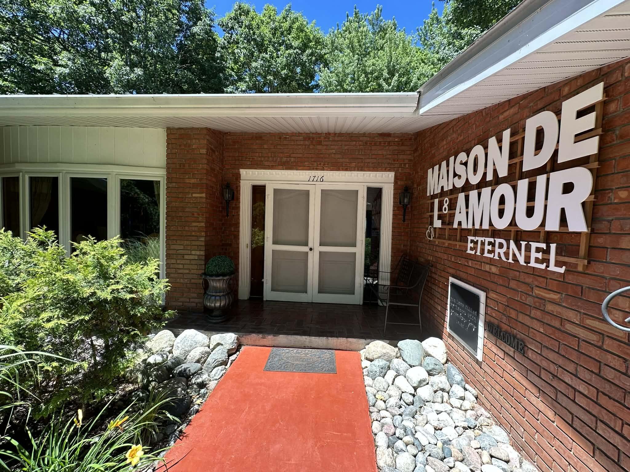 1716 W Benson Road Benton Harbor MI 49022