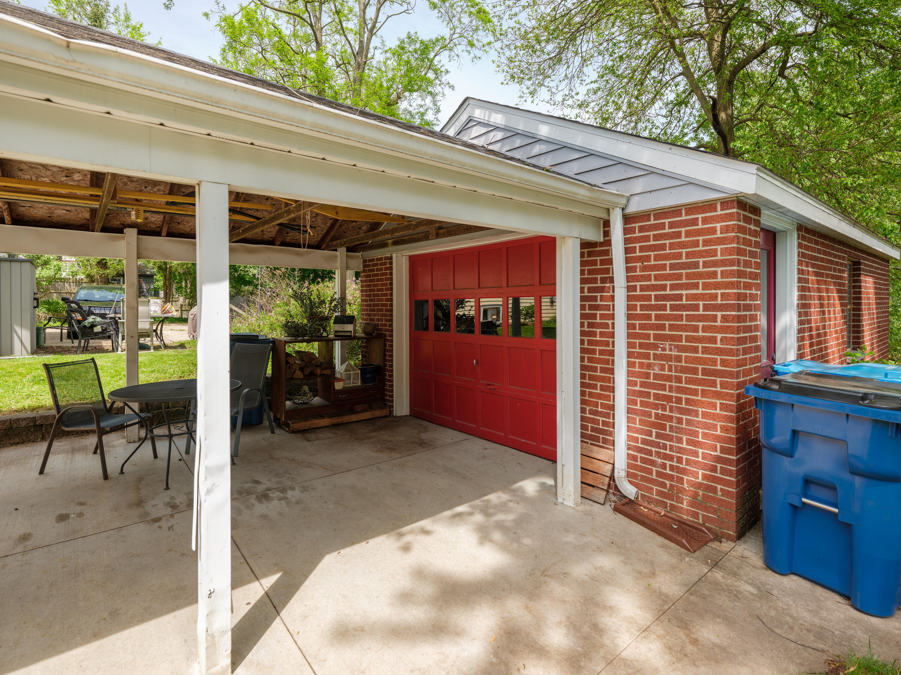 1927 Indiana Street Kalamazoo MI 49008