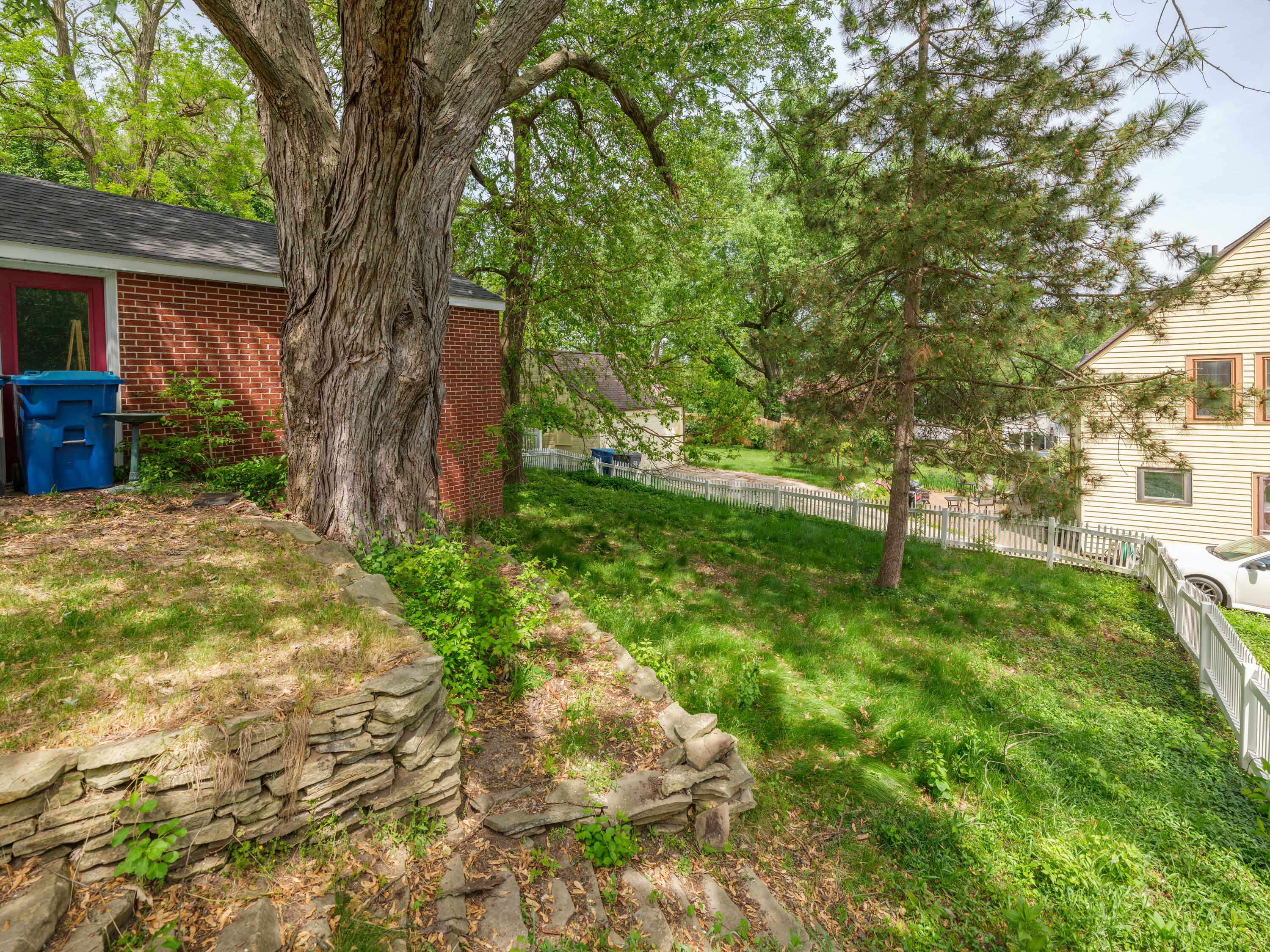 1927 Indiana Street Kalamazoo MI 49008