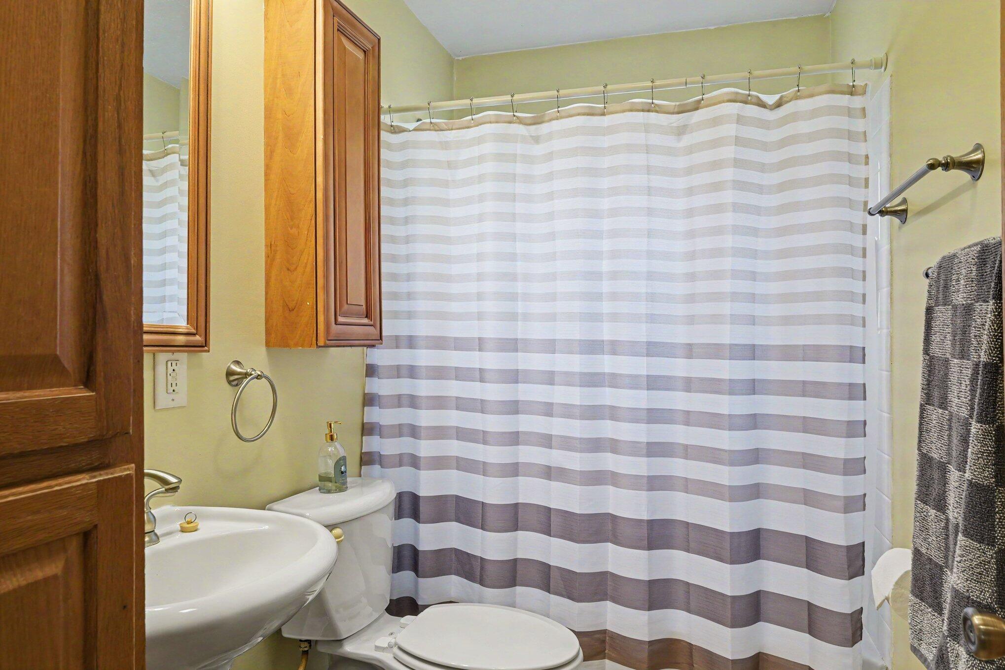 2436 Monterey Drive Kalamazoo MI 49004