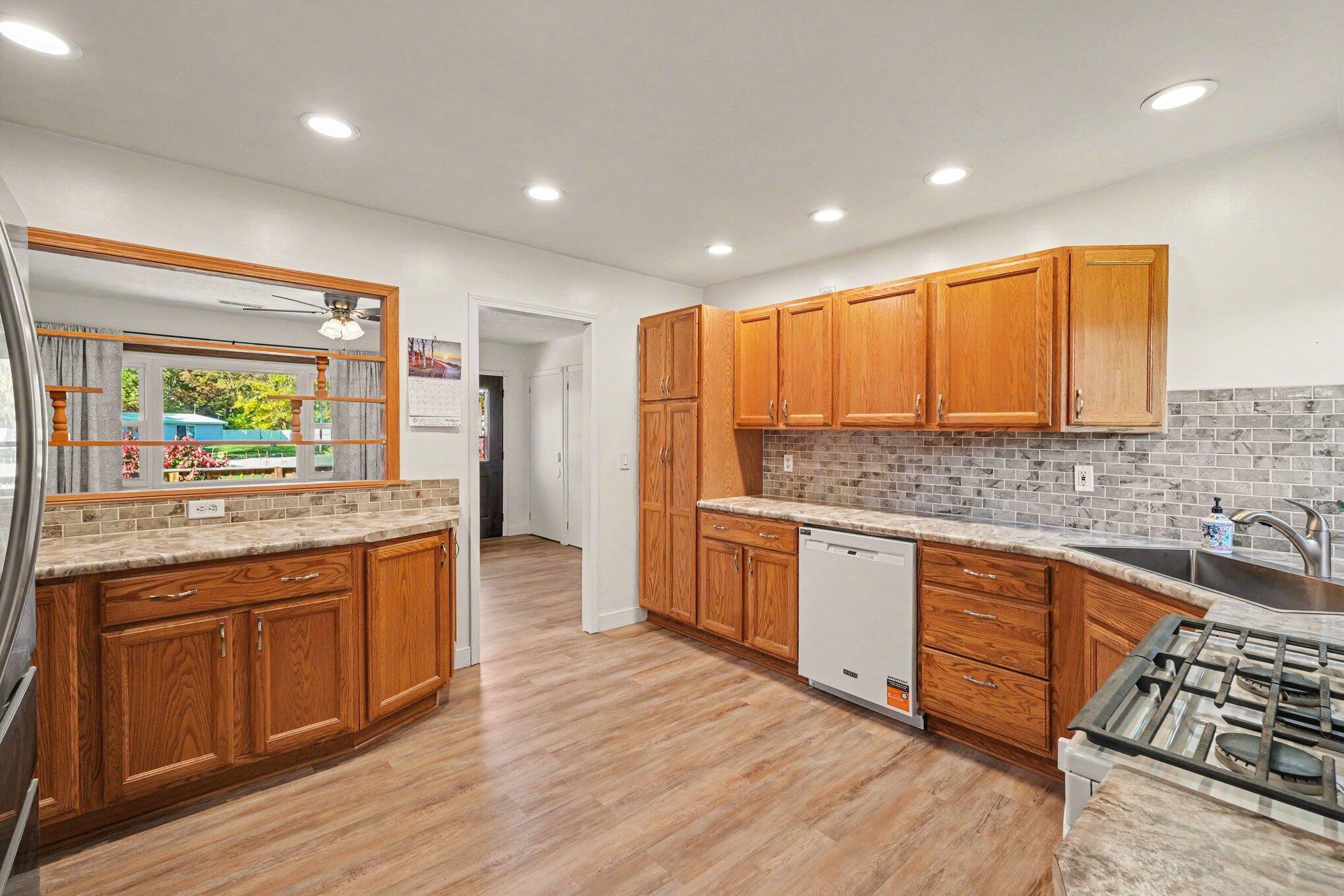 2436 Monterey Drive Kalamazoo MI 49004