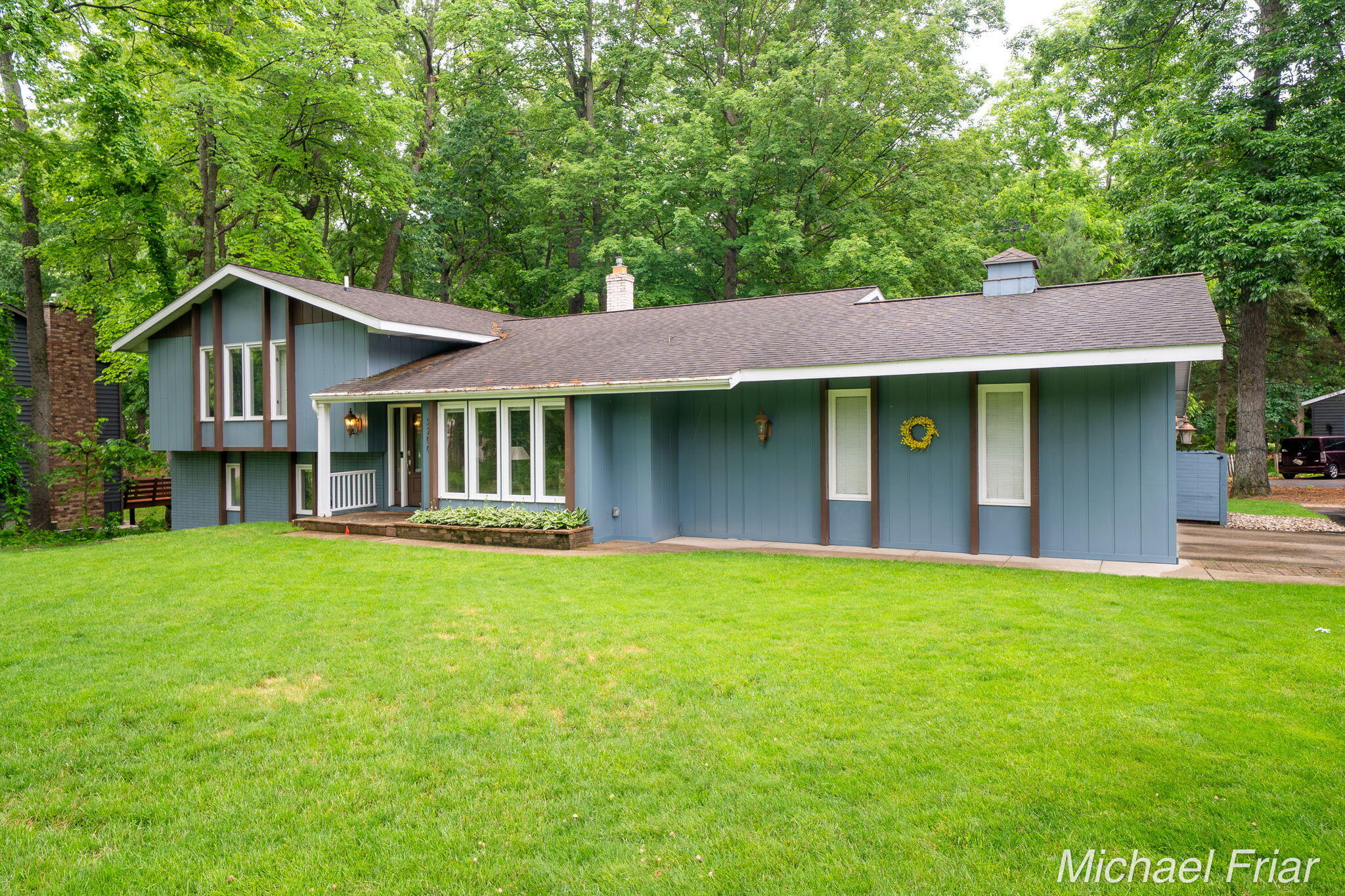 2700 Shadowbrook Drive SE Grand Rapids MI 49546